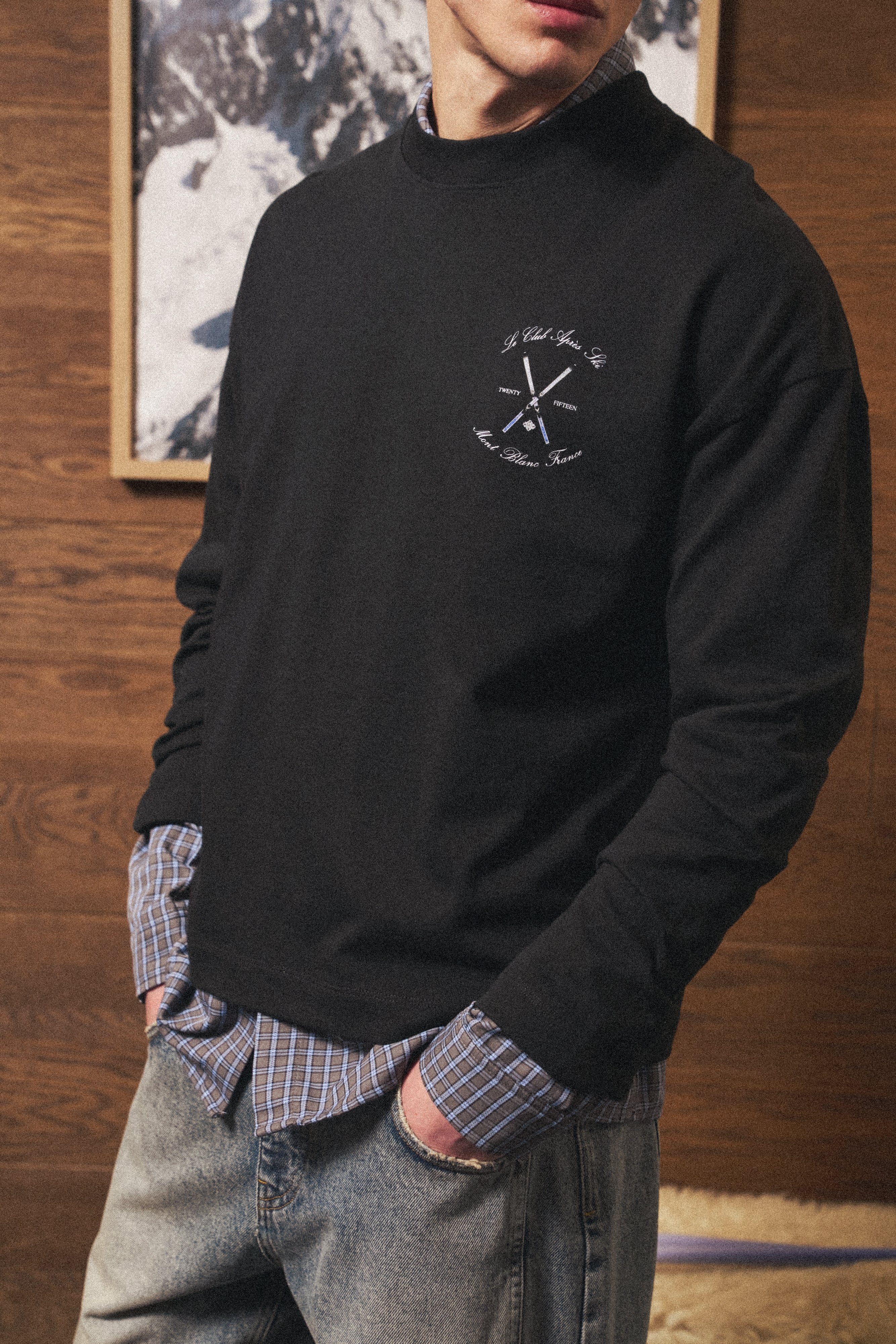 APRES SKI GRAPHIC LONG SLEEVE T-SHIRT - BLACK - Image 5
