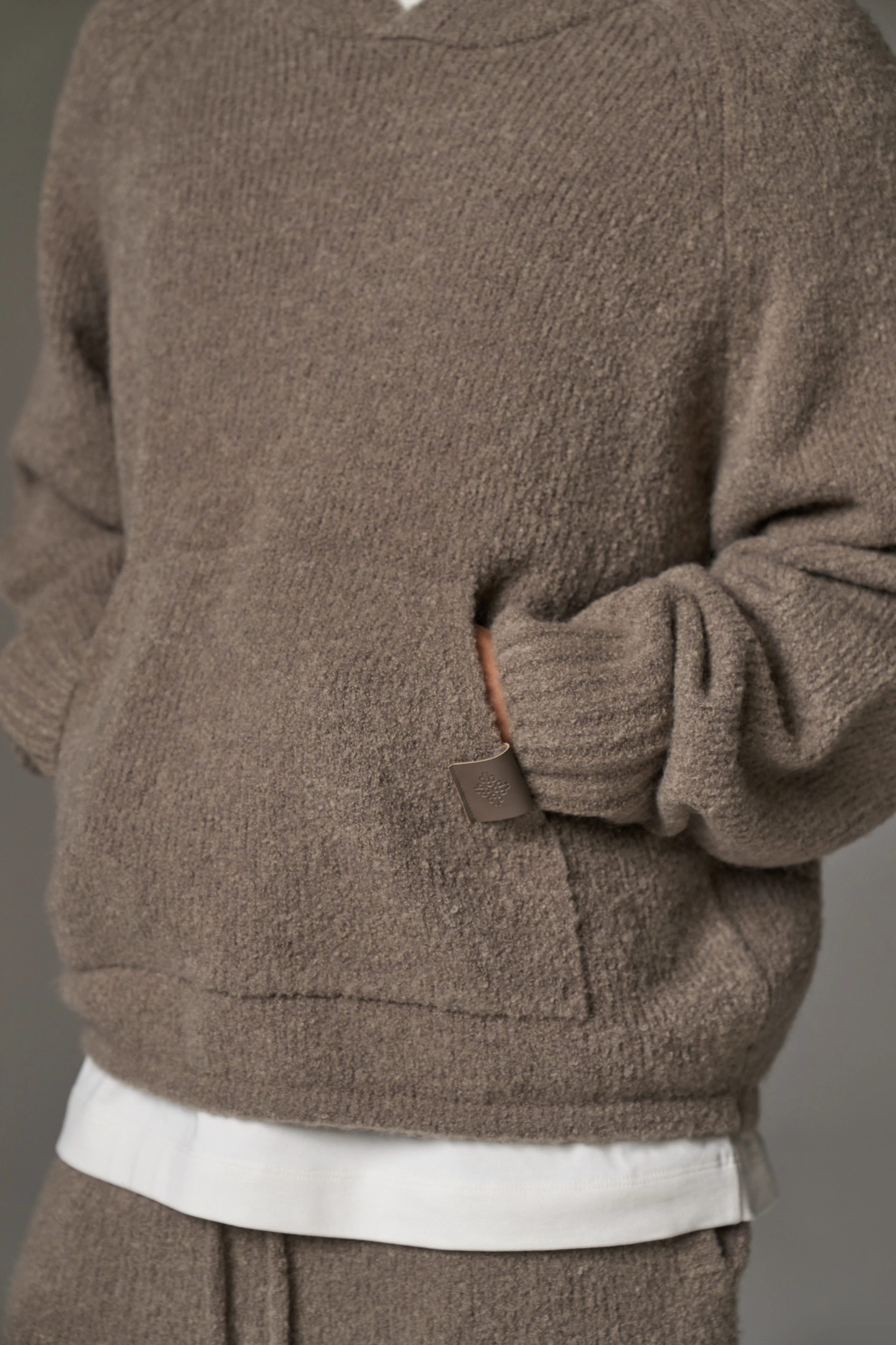 BOUCLE KNIT HOODIE - BROWN - Image 6
