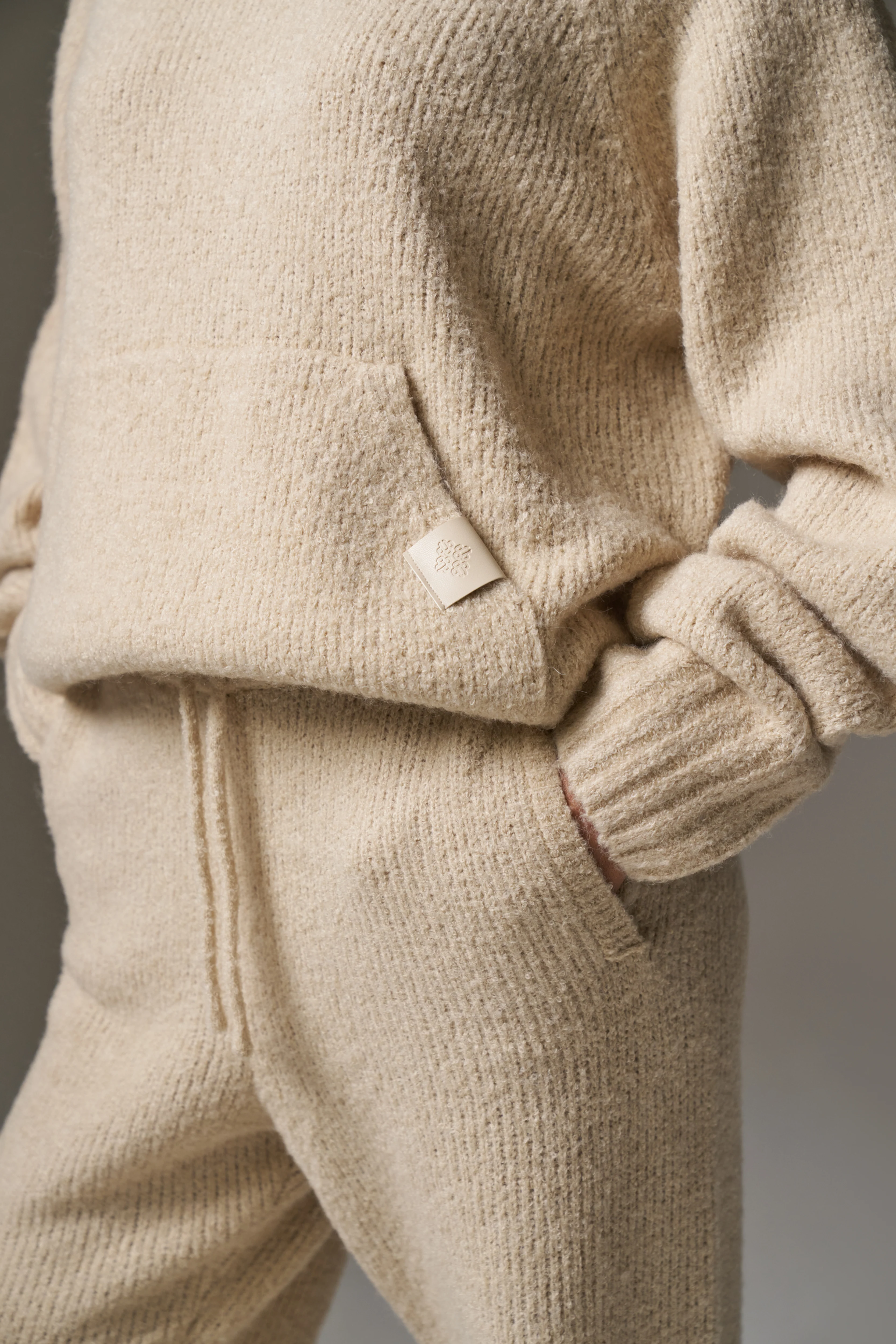 BOUCLE KNIT HOODIE - STONE - Image 7