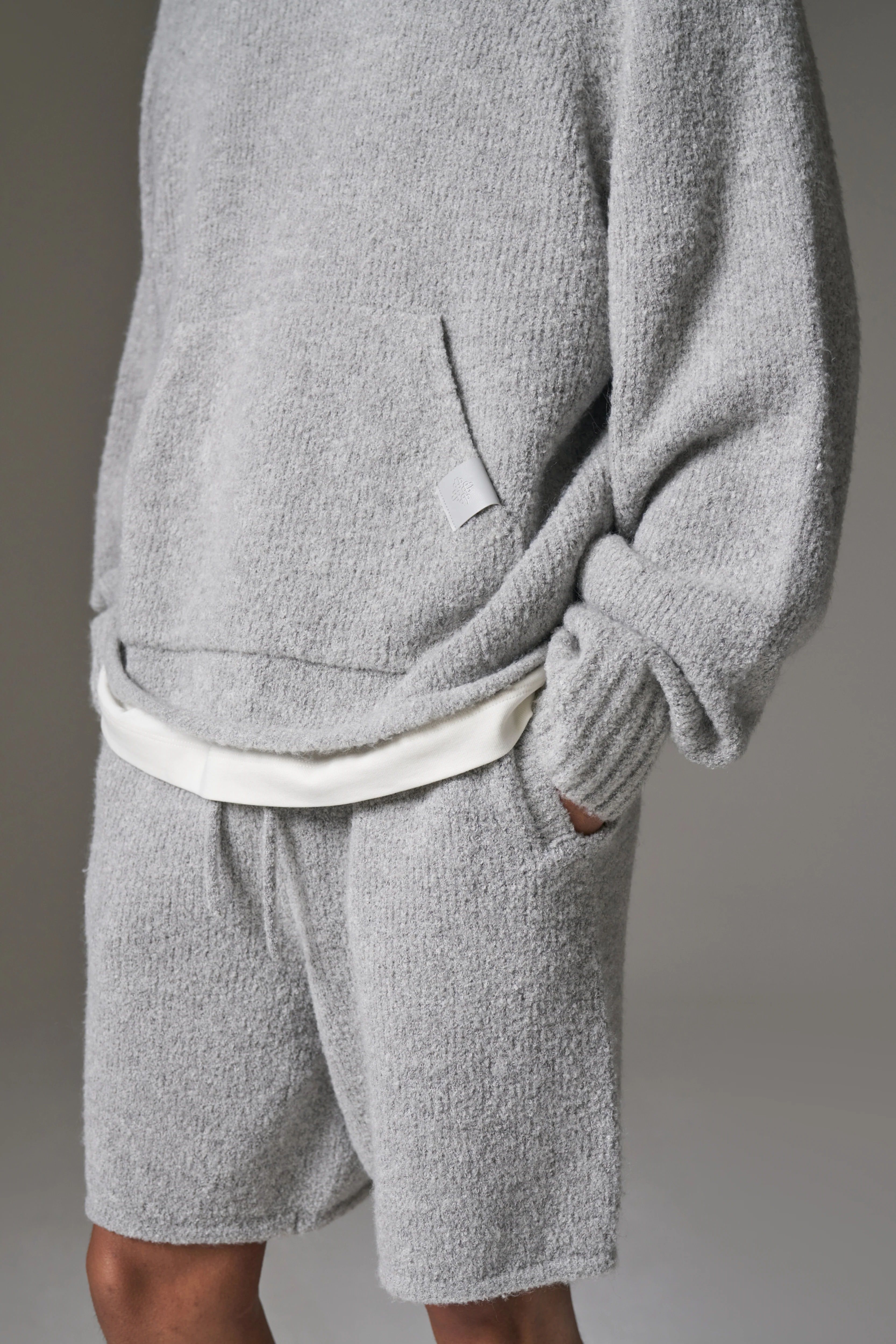 BOUCLE KNIT SHORTS - GREY MARL - Image 4