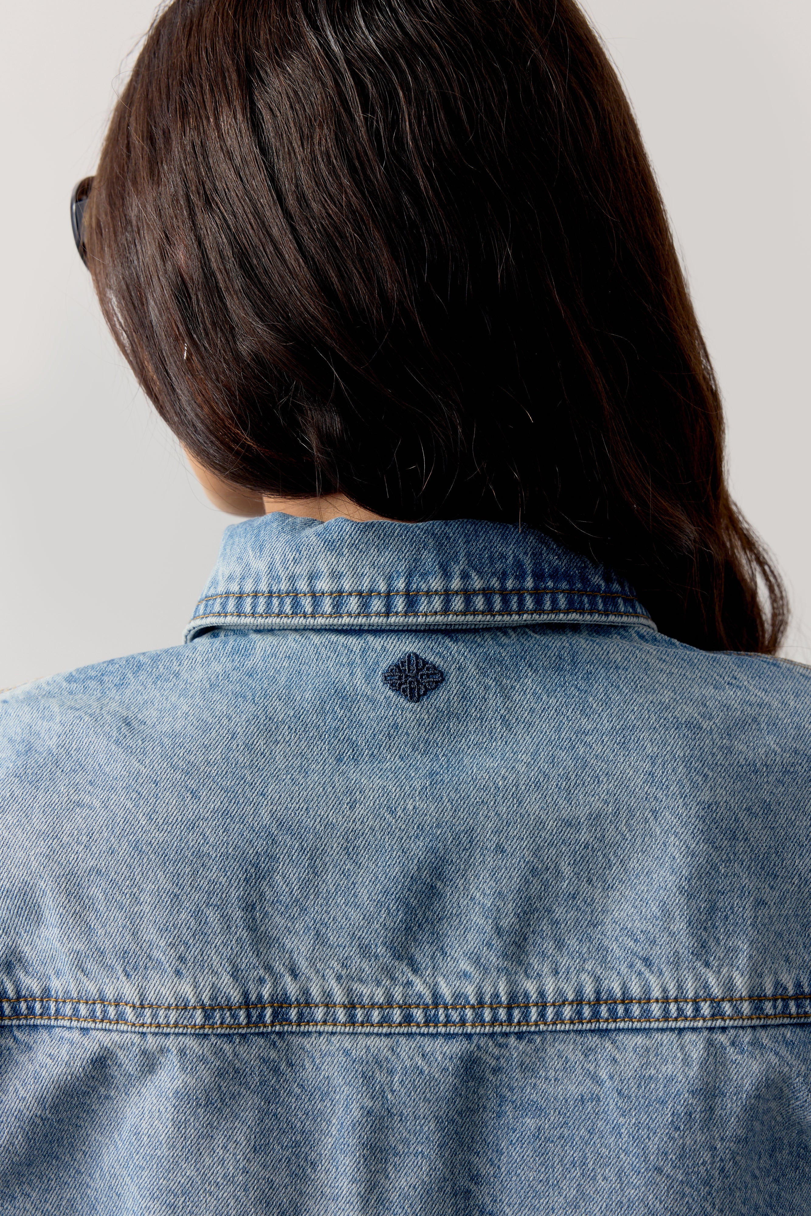 ZIP THROUGH DENIM JACKET - MID BLUE WASH - Image 6