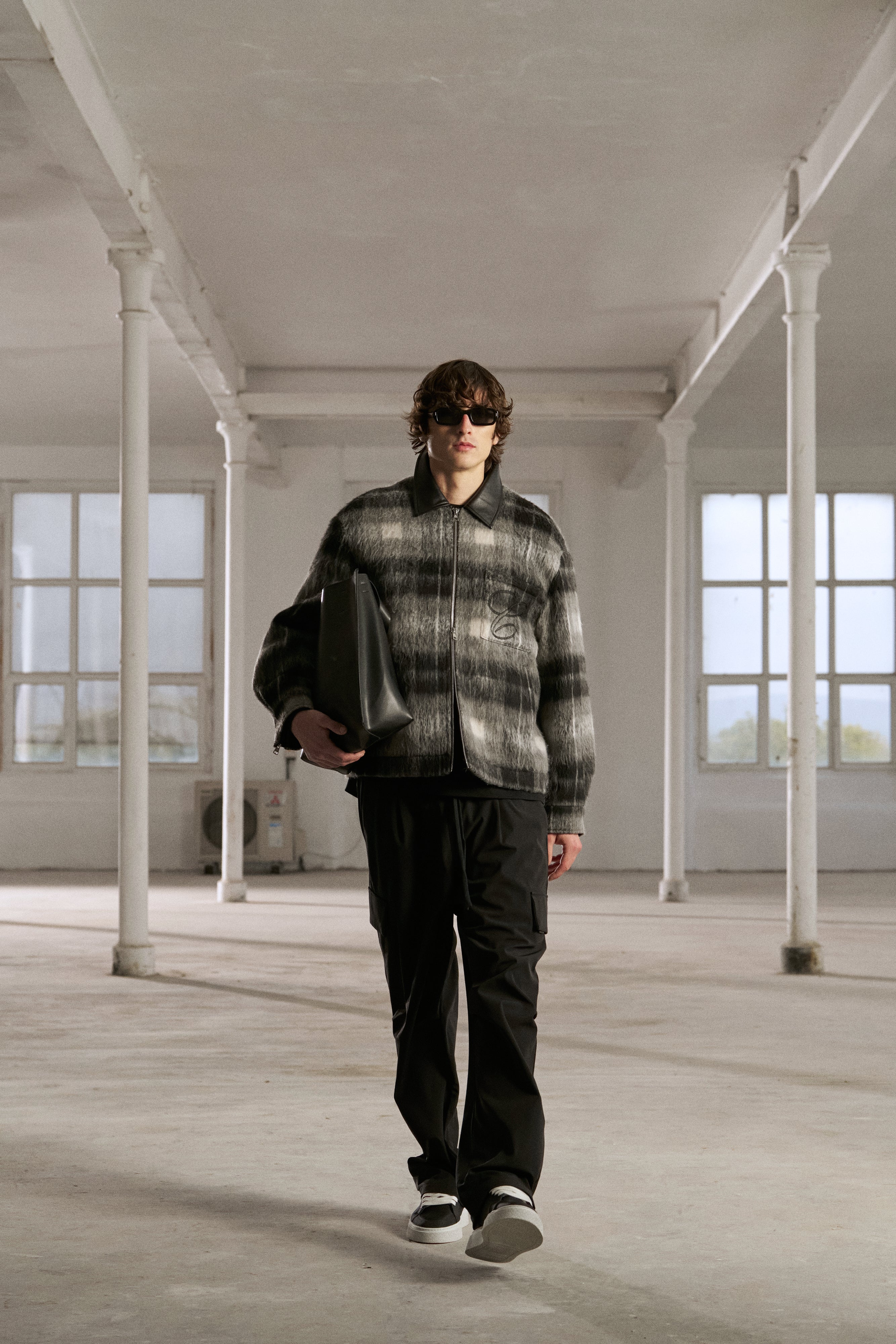 BRUSHED CHECK CONTRAST COLLAR JACKET - BLACK - Image 3
