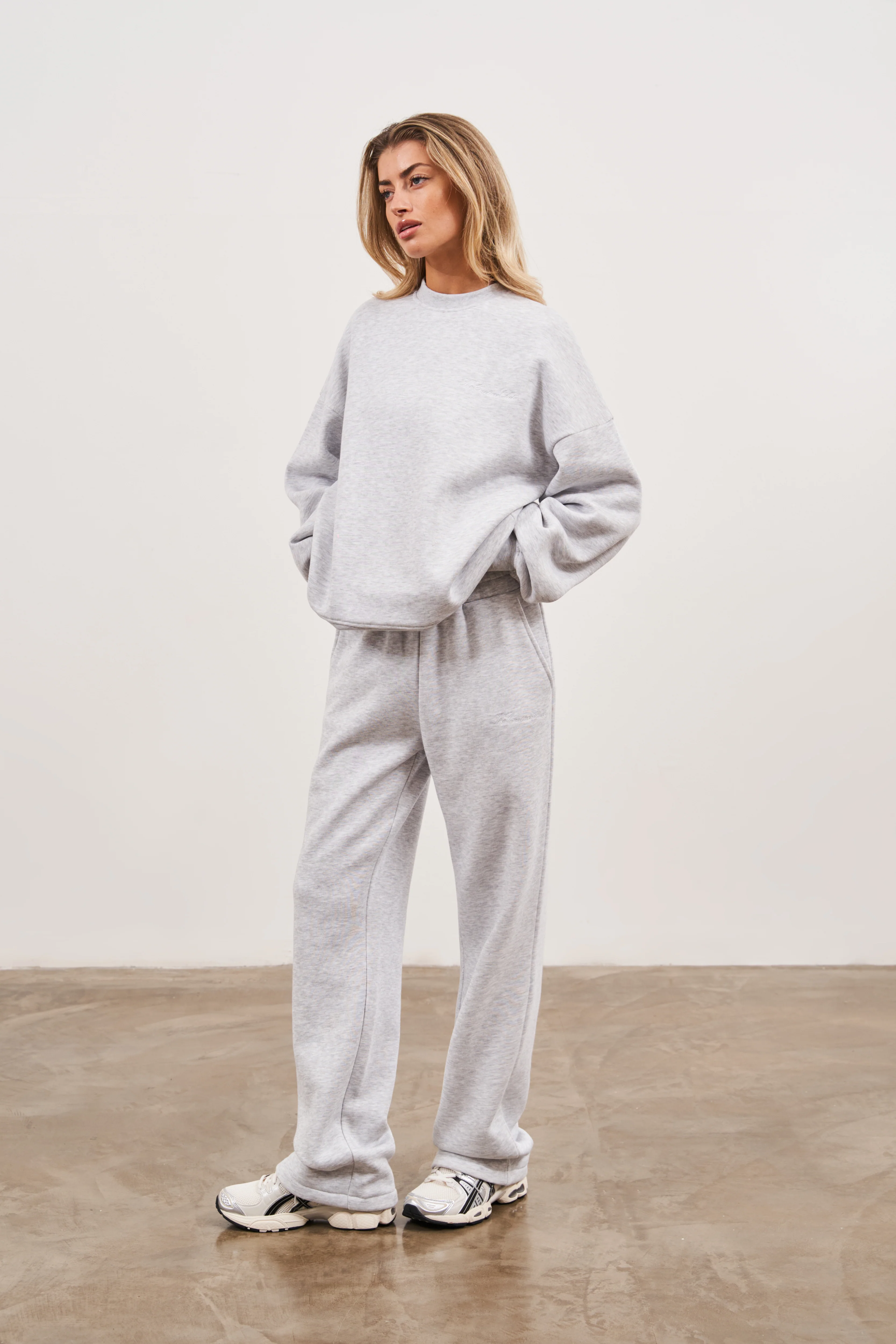 COUTURE SCRIPT PUFF SLEEVE CREW - GREY MARL - Image 4