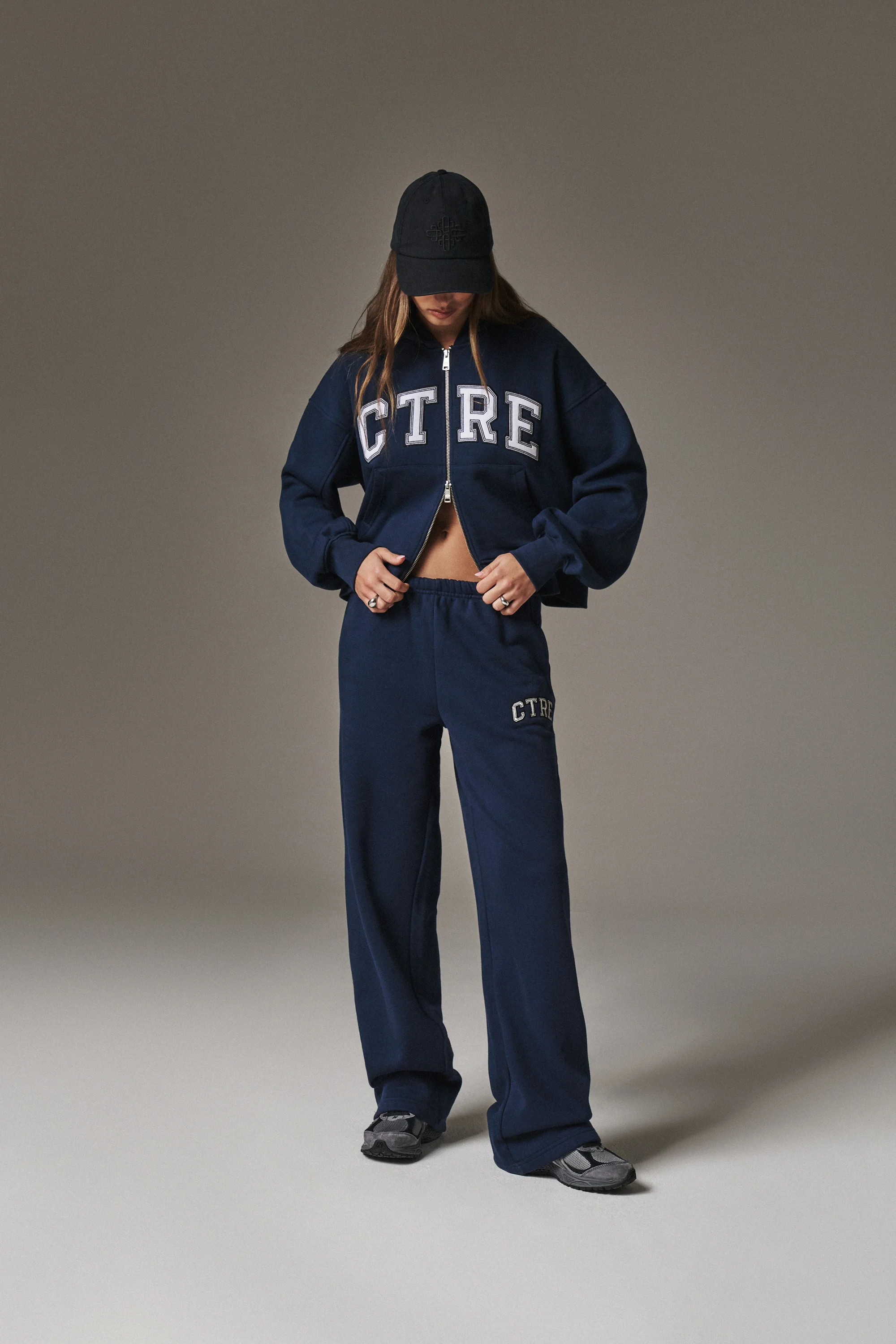 CTRE APPLIQUE ZIP THROUGH HOODIE - NAVY - Image 3