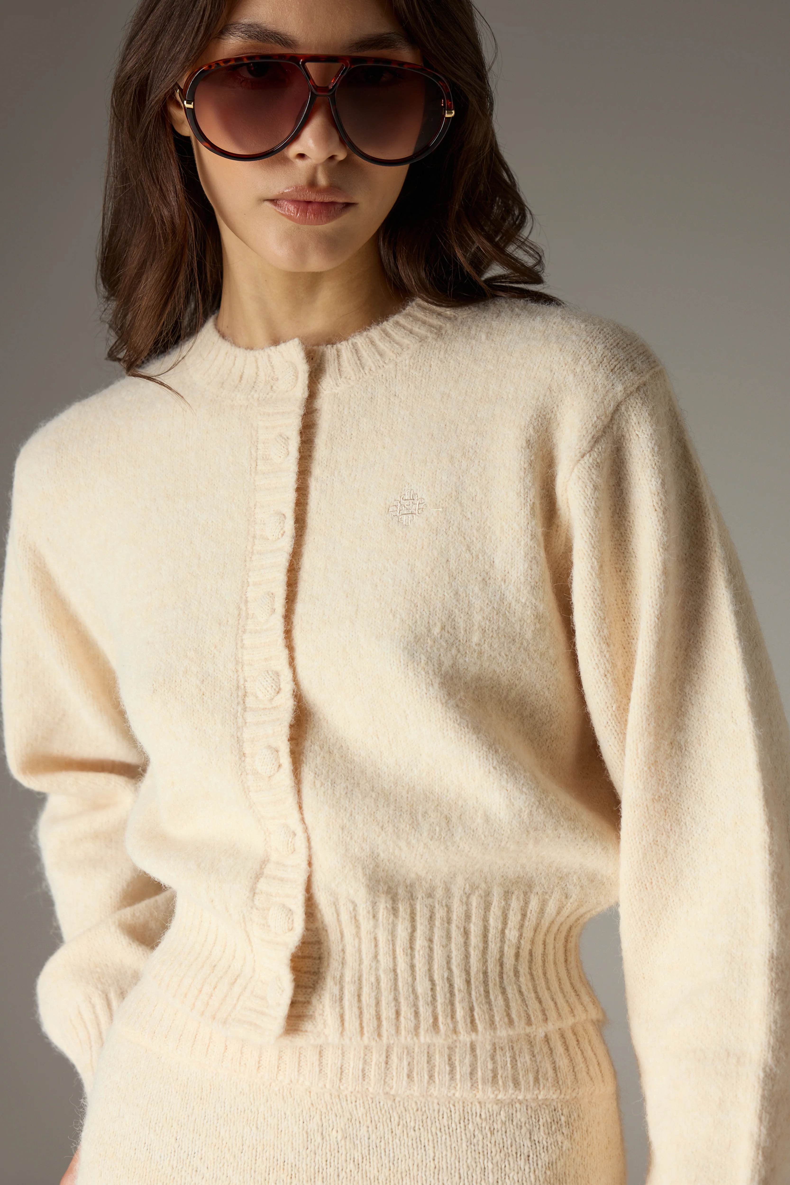 EMBLEM EMBROIDERED KNIT CROP CARDIGAN - BUTTERMILK - Image 4