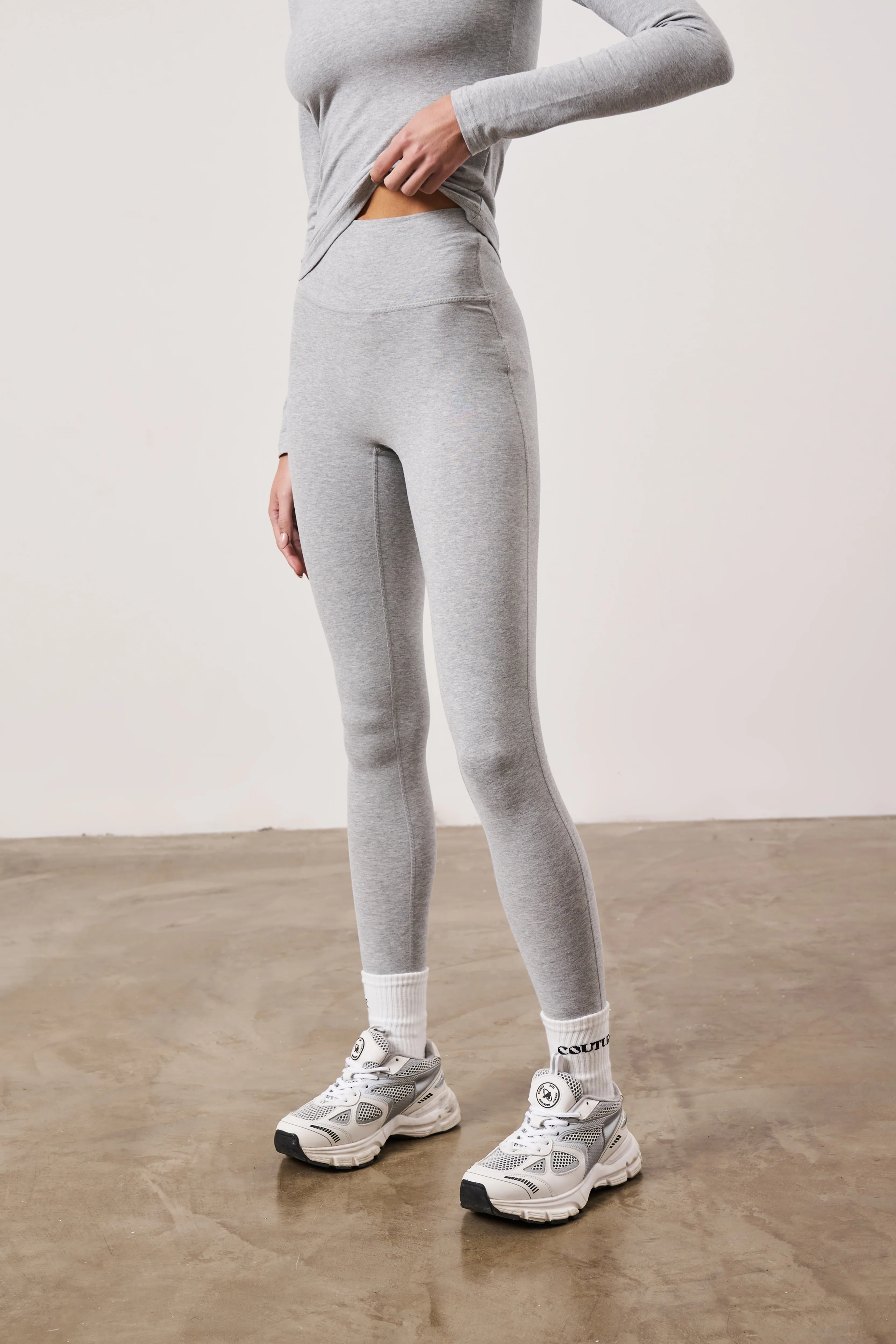 SOFT TOUCH EMBLEM LEGGINGS - GREY MARL - Image 2