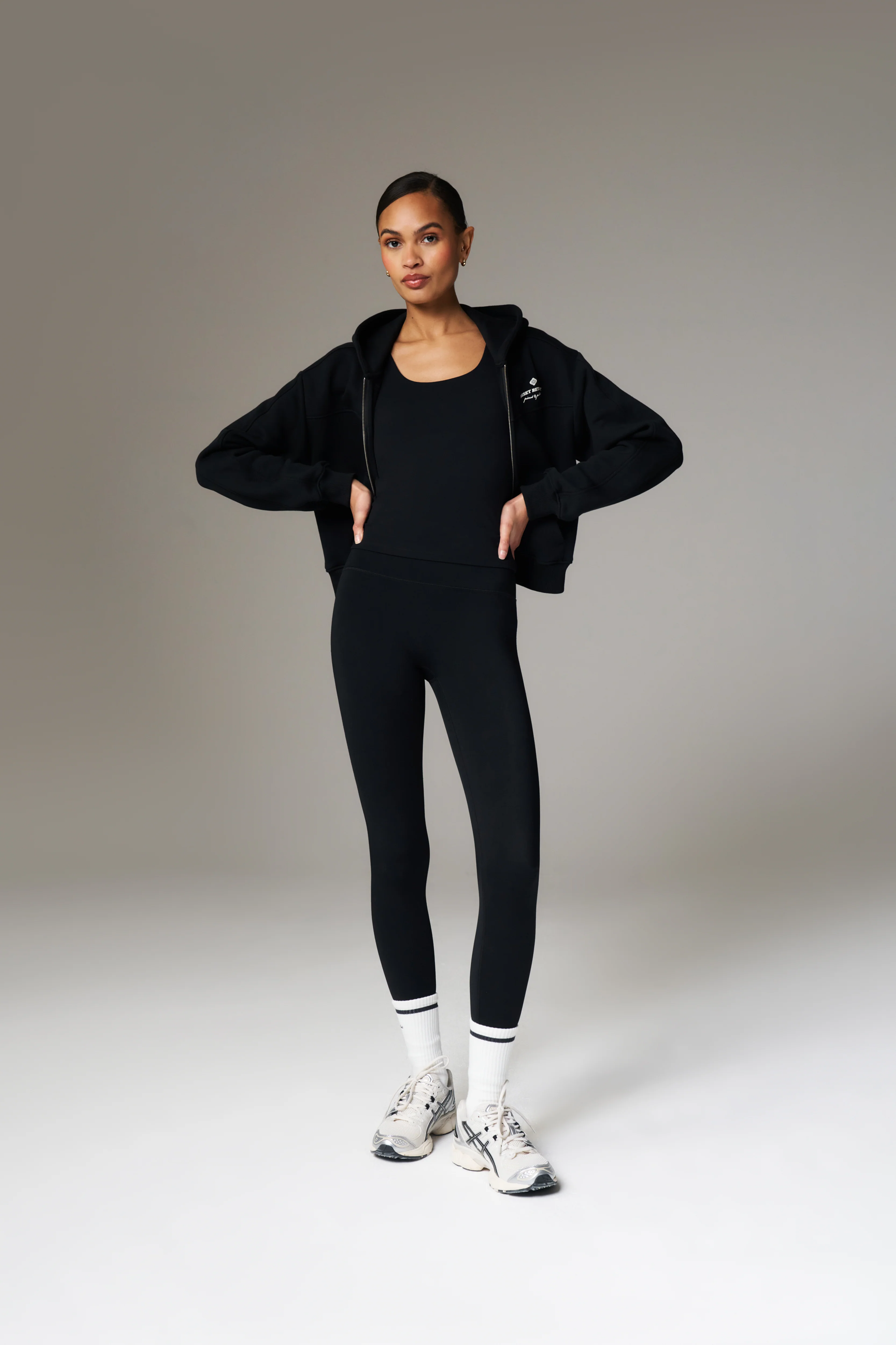 EMBLEM STRETCH SCULPTING LEGGINGS - BLACK - Image 6
