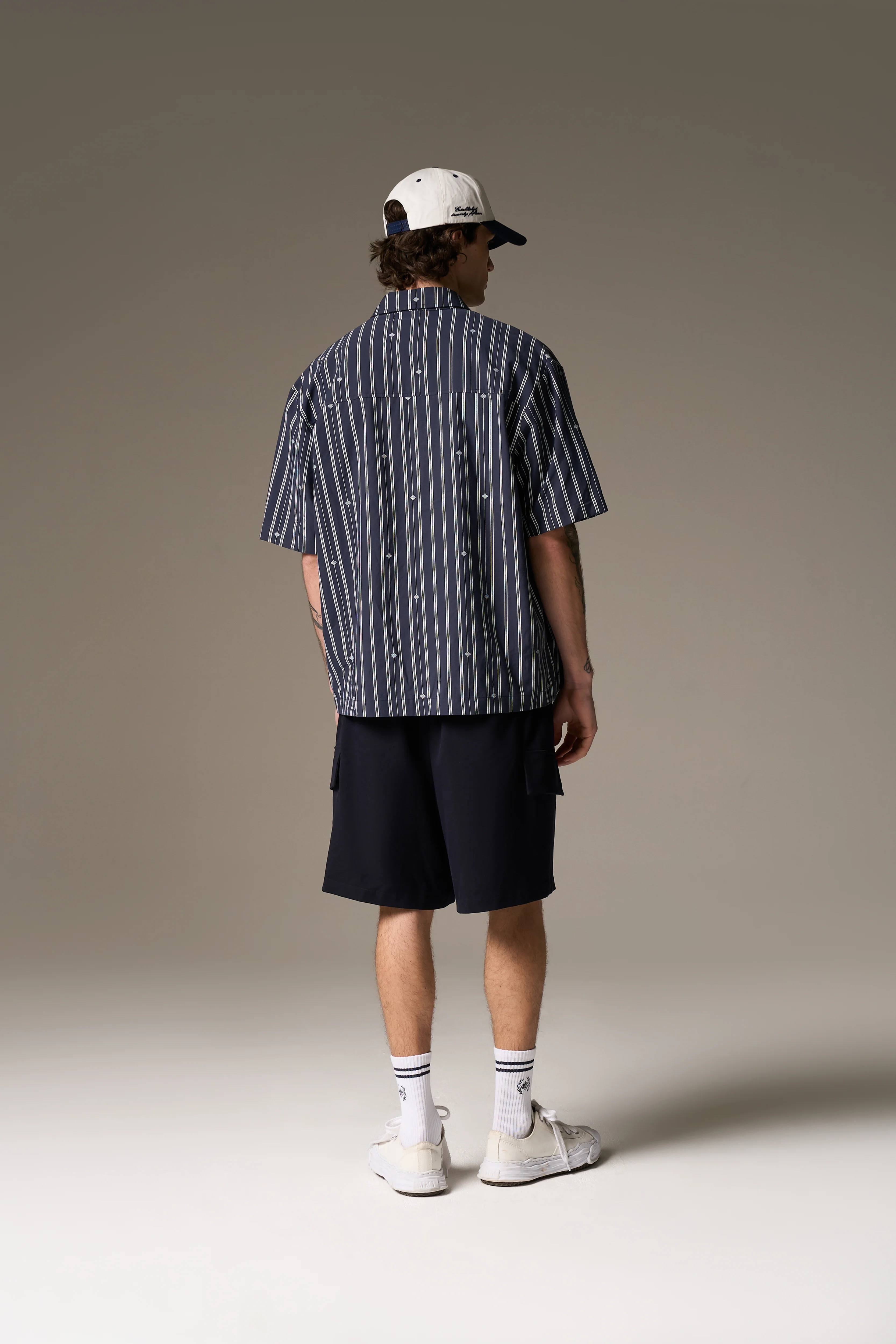EMBLEM STRIPE SHIRT - NAVY - Image 10