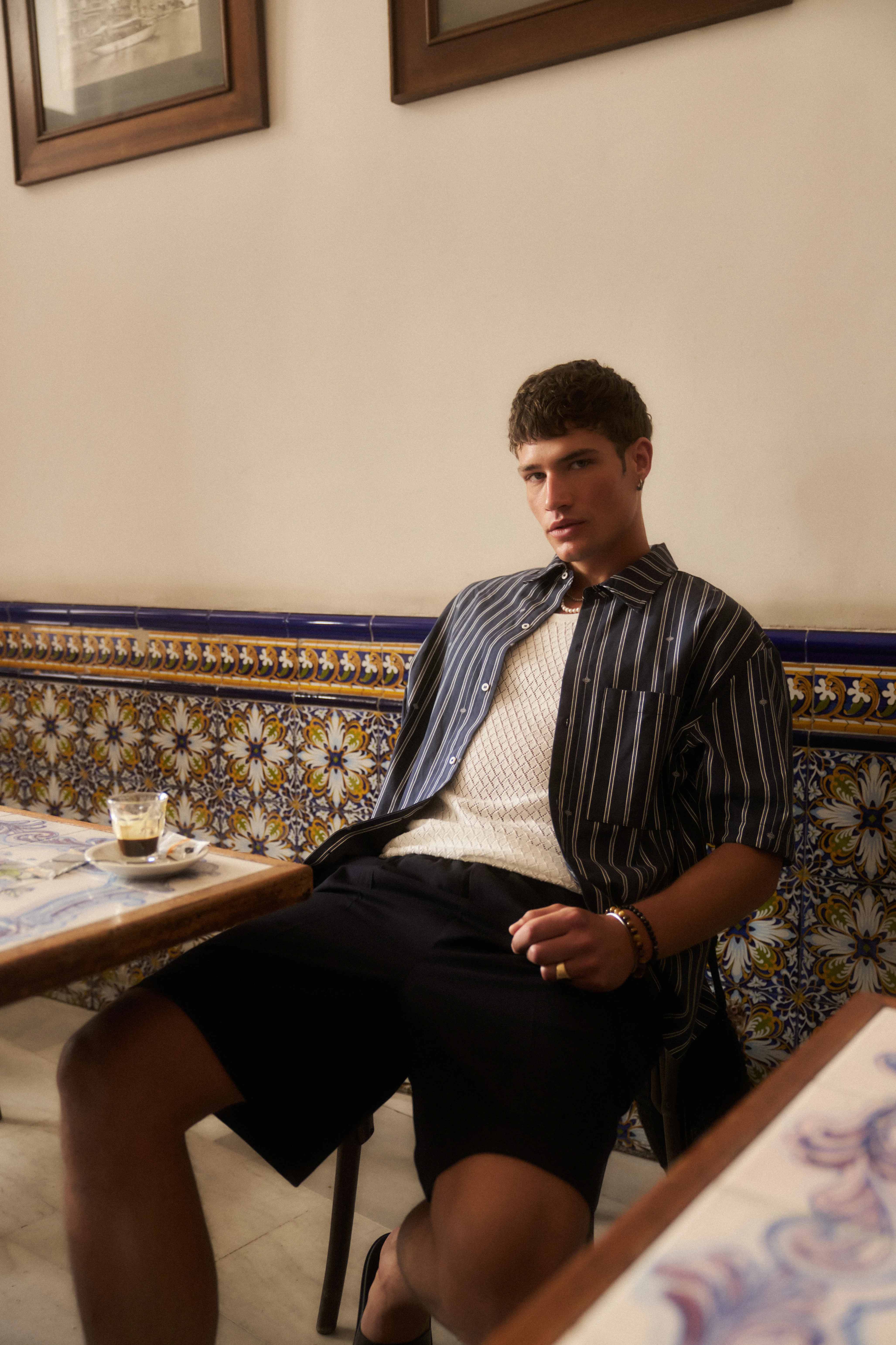 EMBLEM STRIPE SHIRT - NAVY - Image 3
