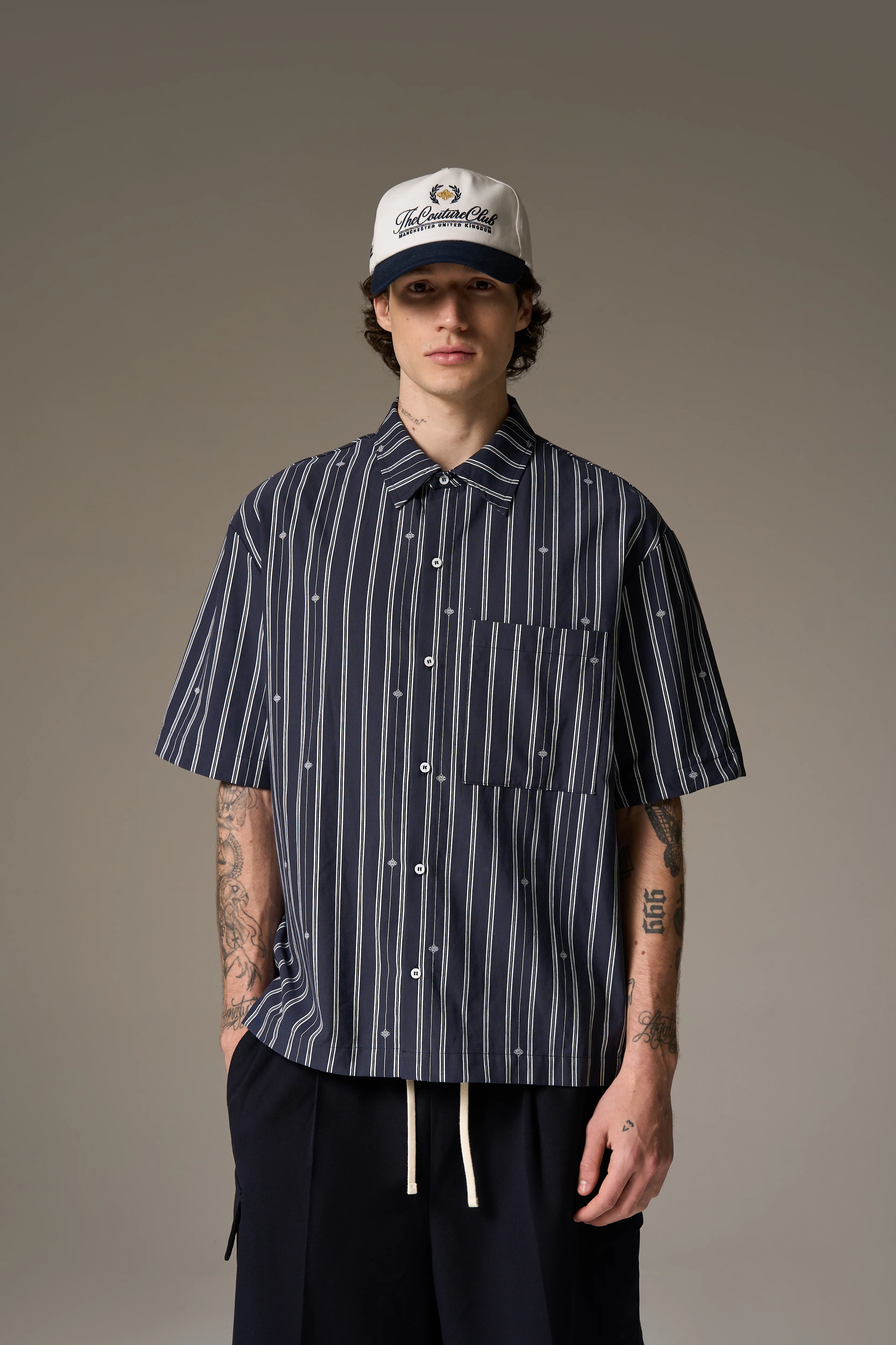 EMBLEM STRIPE SHIRT - NAVY - Image 8