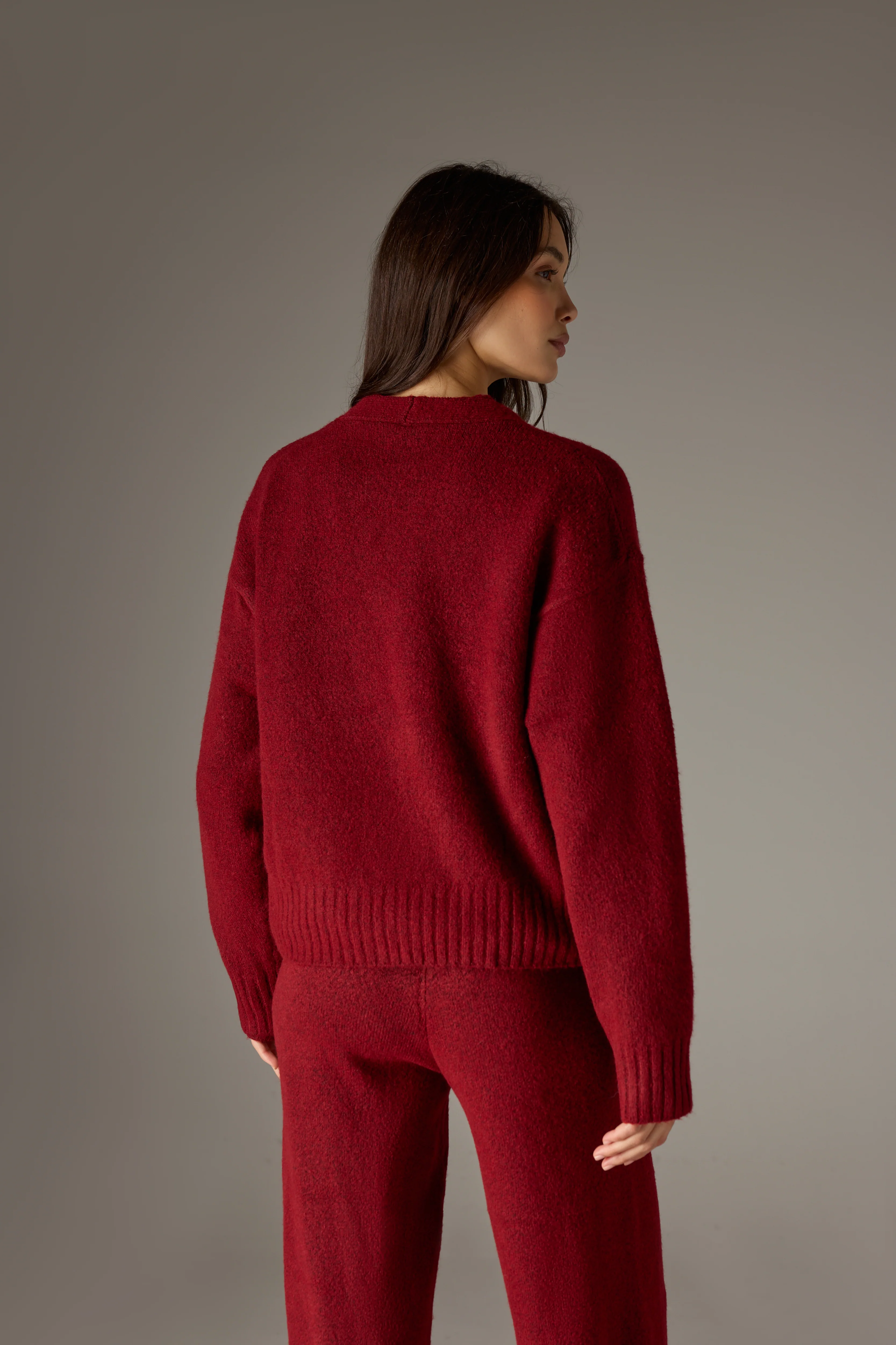 FLUFFY KNIT EMBLEM EMBROIDERED CARDIGAN - BURGUNDY - Image 5