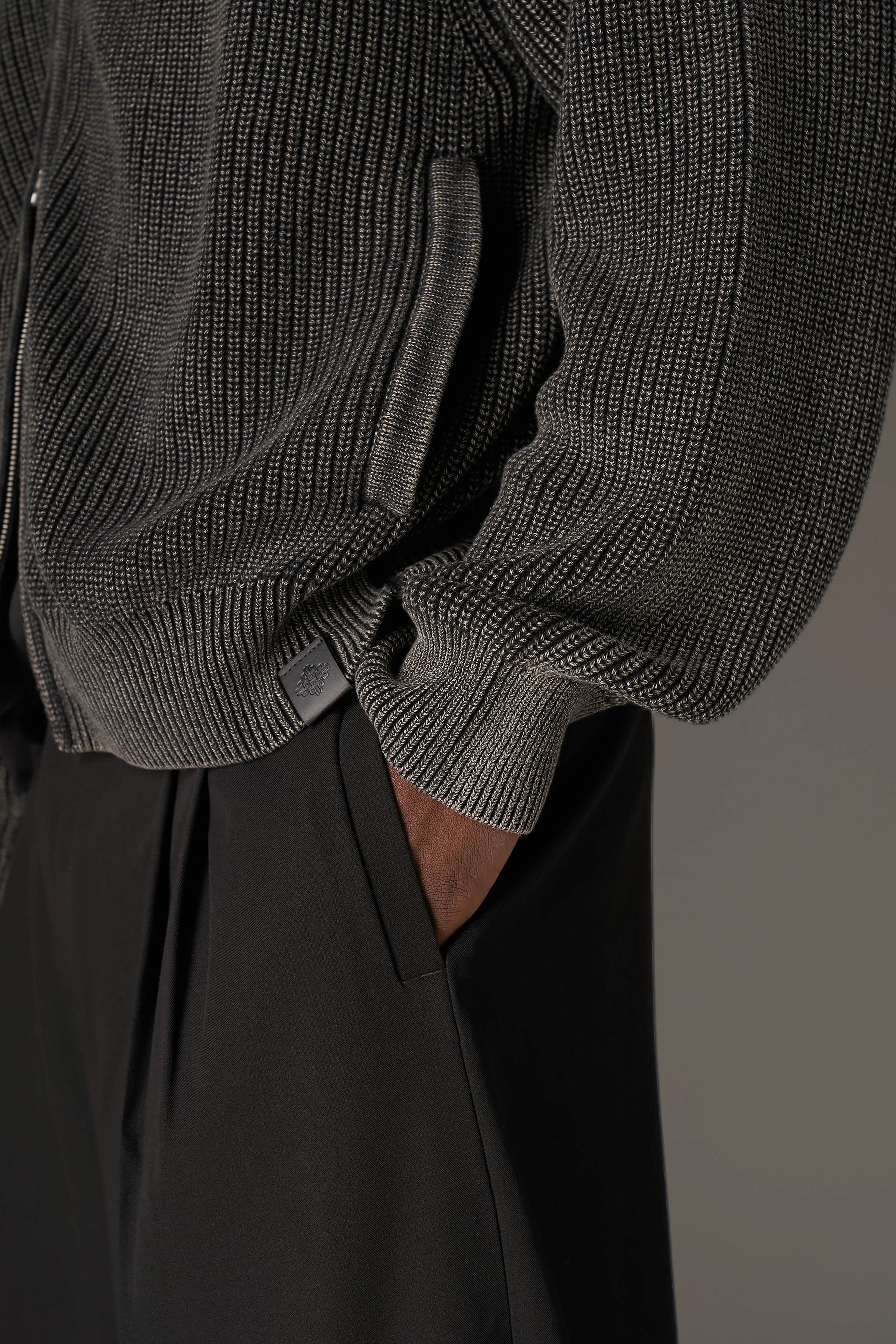 HEAVY WASHED RIB KNIT BOMBER - BLACK - Image 5