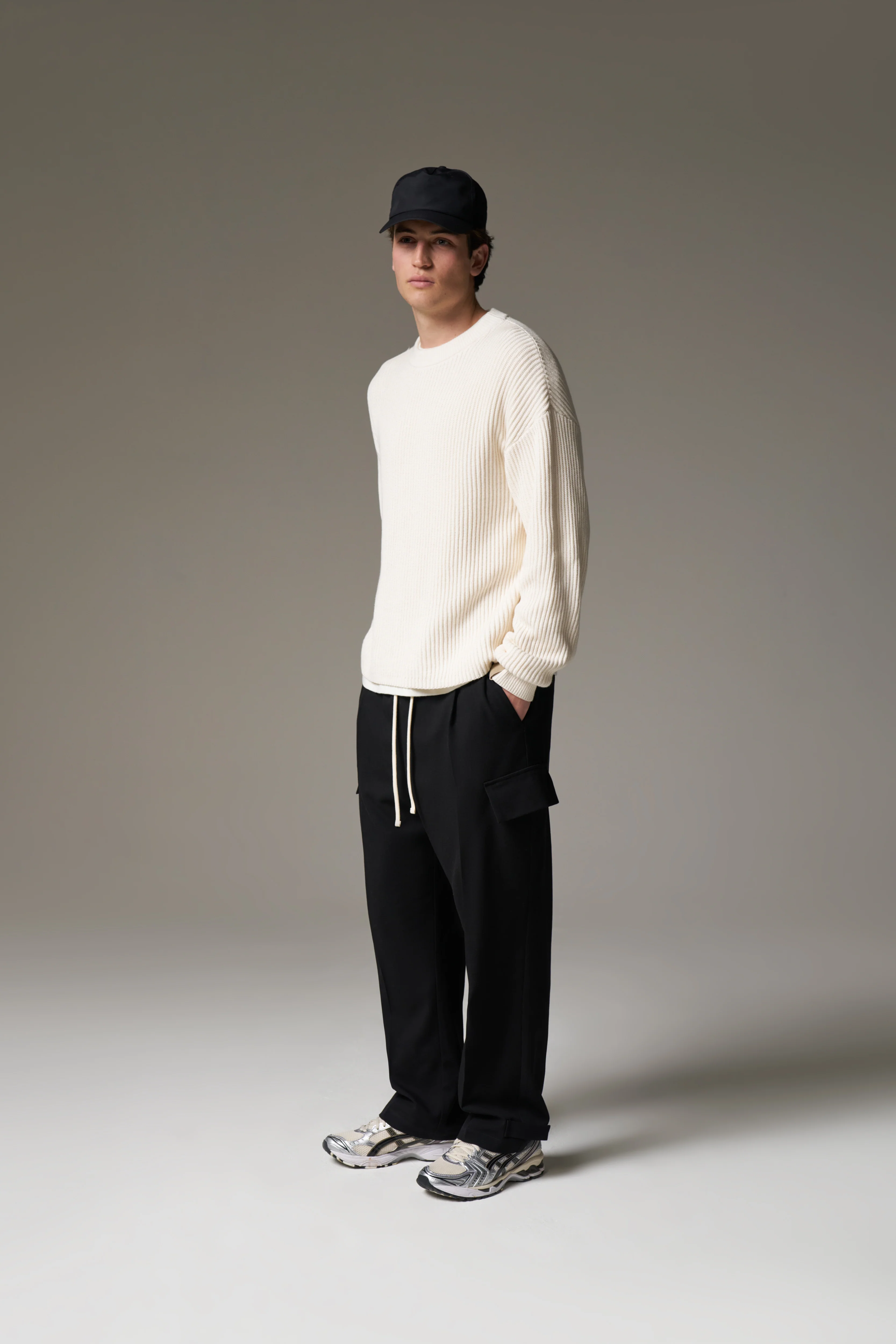 HEAVY WASHED RIBBED KNIT CREW - STONE - Image 11