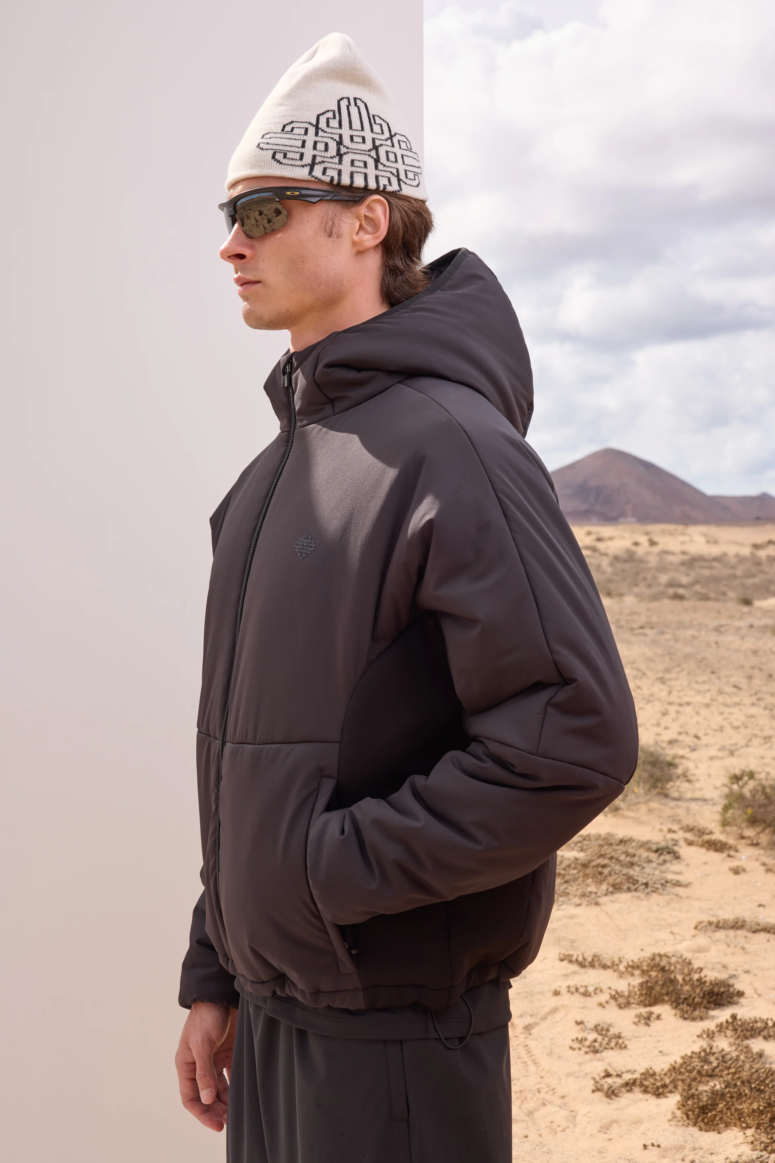 INSULATED WARM UP JACKET - BLACK - Image 6