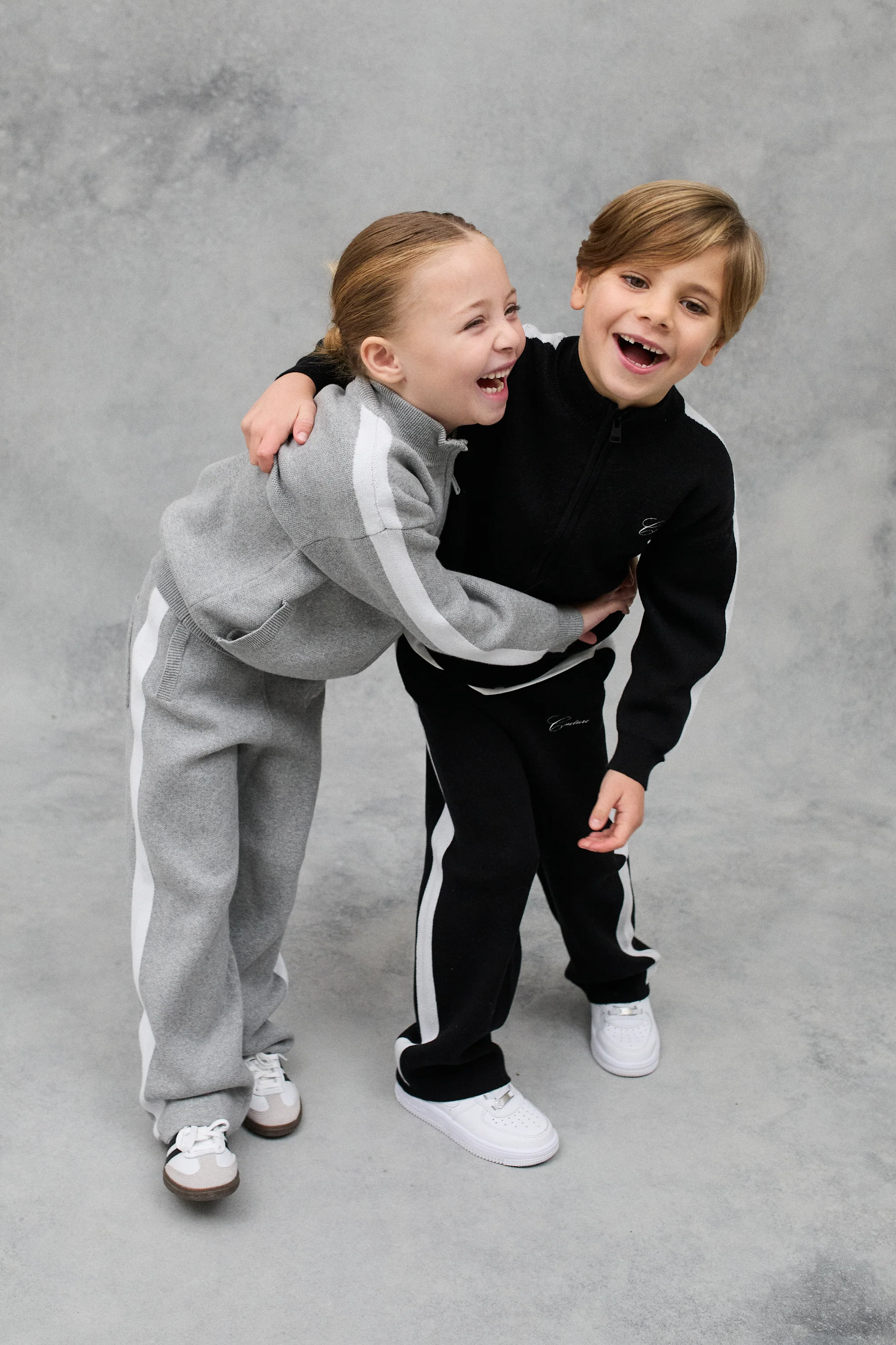 JNR SIDE STRIPE KNITTED ZIP THROUGH - BLACK - Image 5