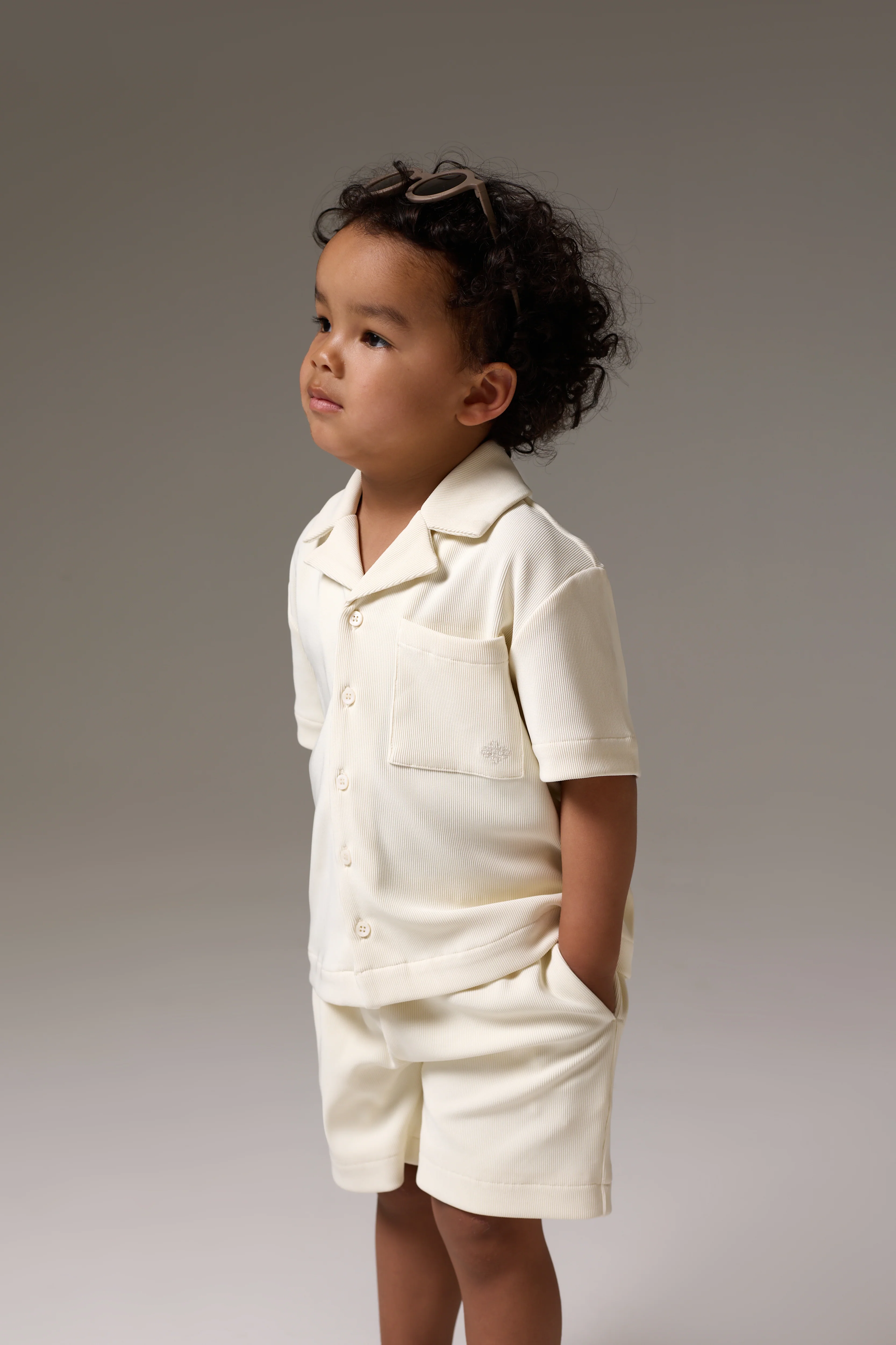 KIDS RIBBED SHORTS - STONE - Image 8