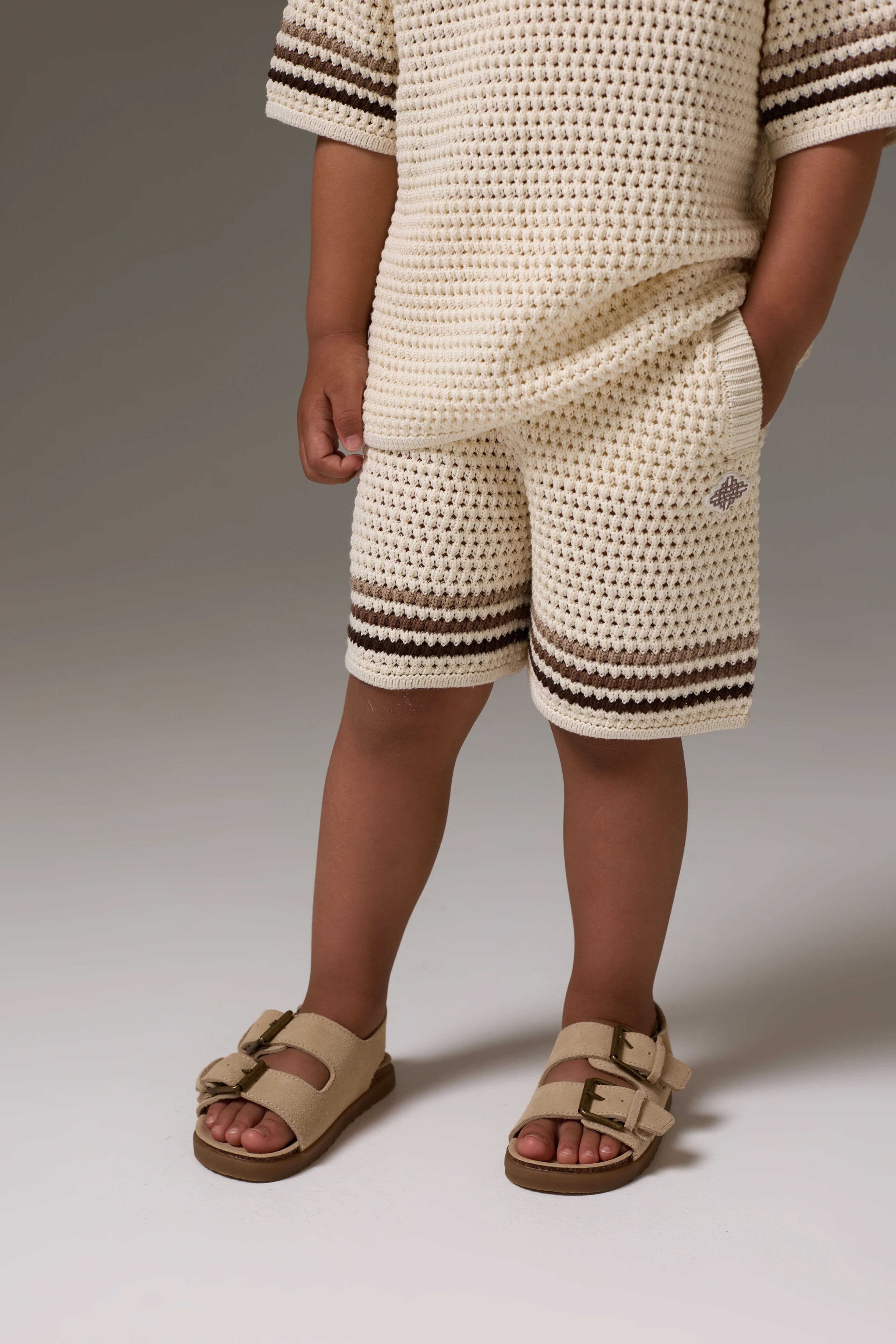 KIDS STRIPE CROCHET KNIT SHORTS - OFF WHITE - Image 3