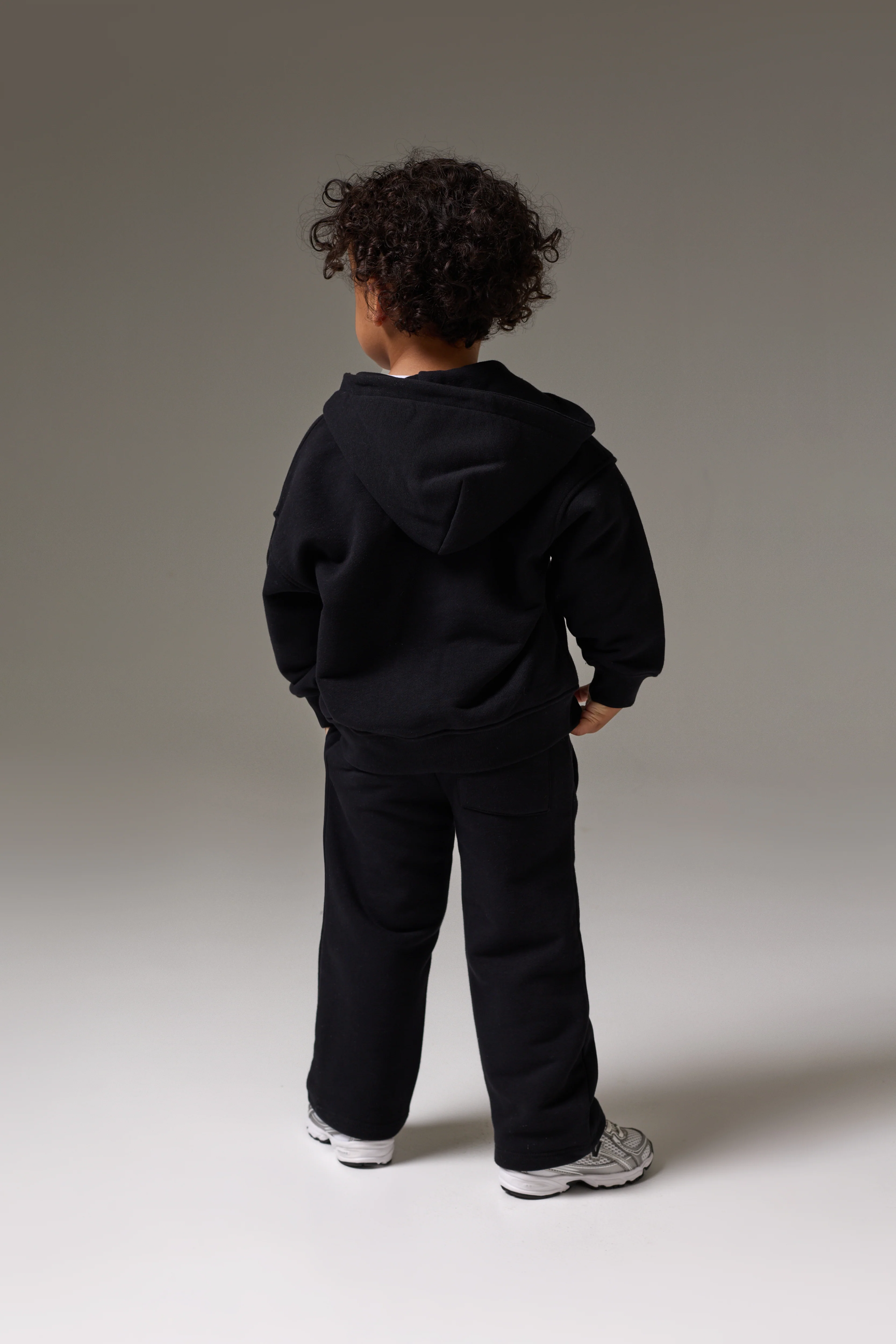 KIDS ZIP THROUGH MONOGRAM EMBLEM APPLIQUE HOODIE - BLACK - Image 6