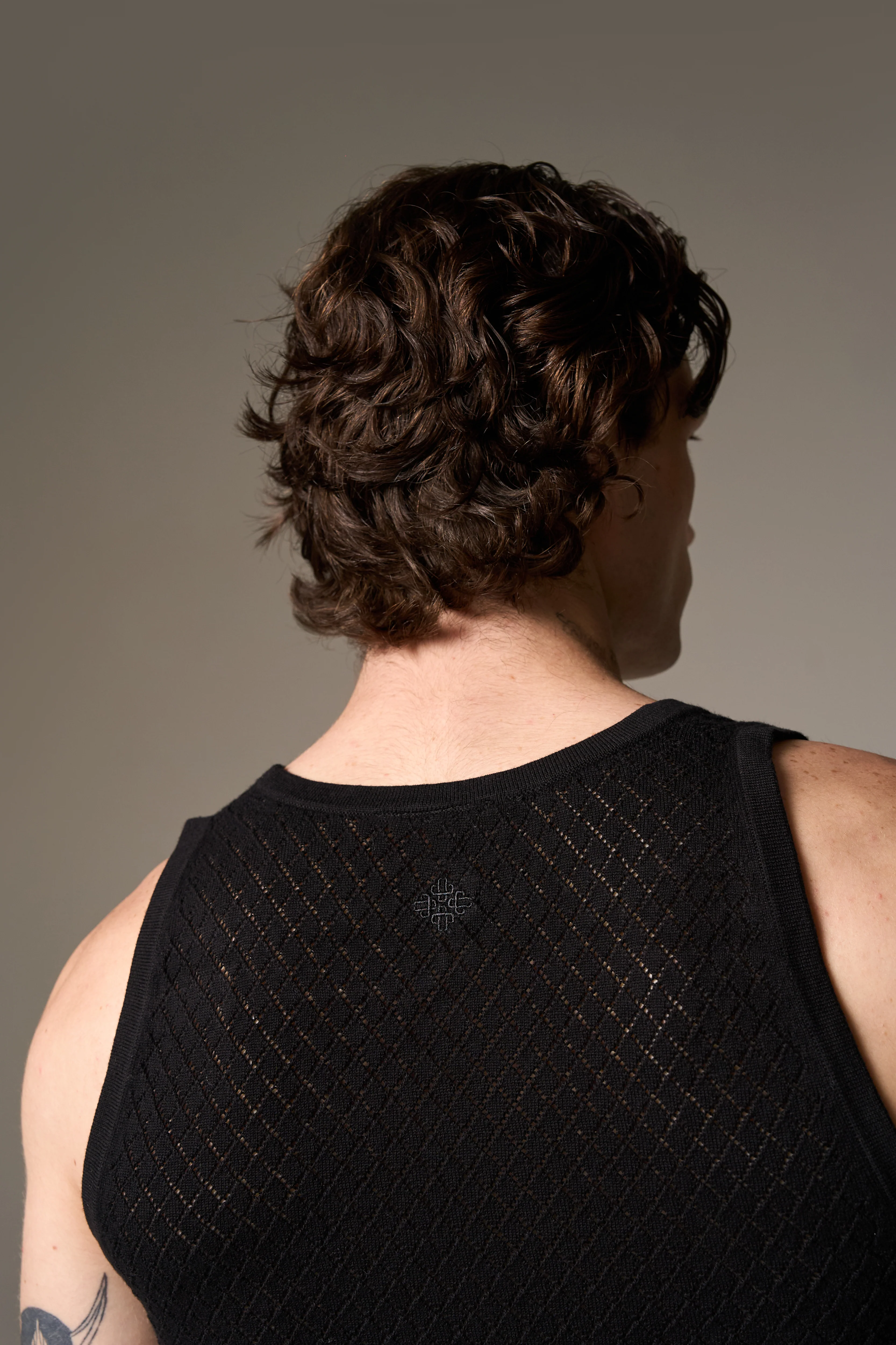 KNITTED VEST - BLACK - Image 4