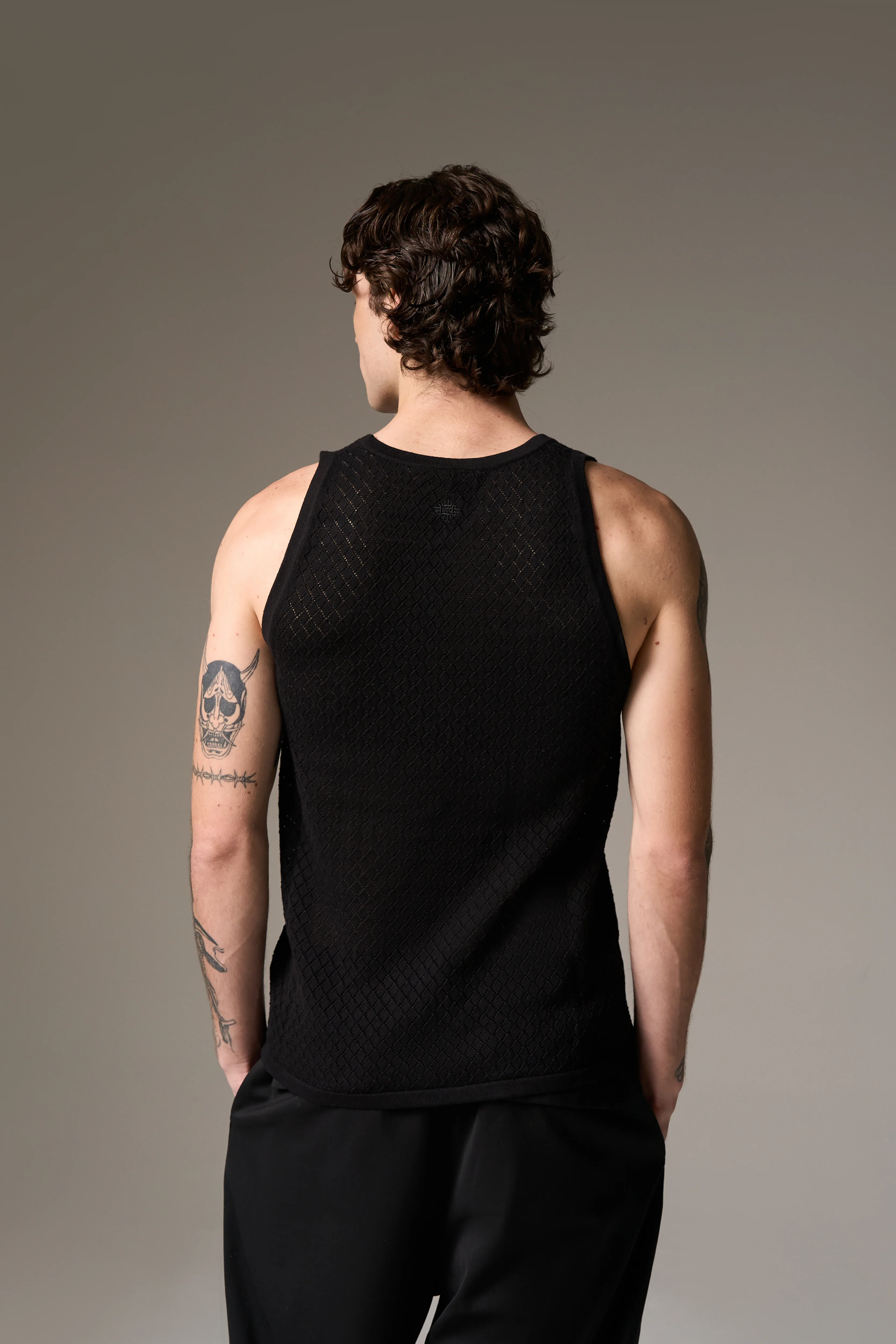 KNITTED VEST - BLACK - Image 5