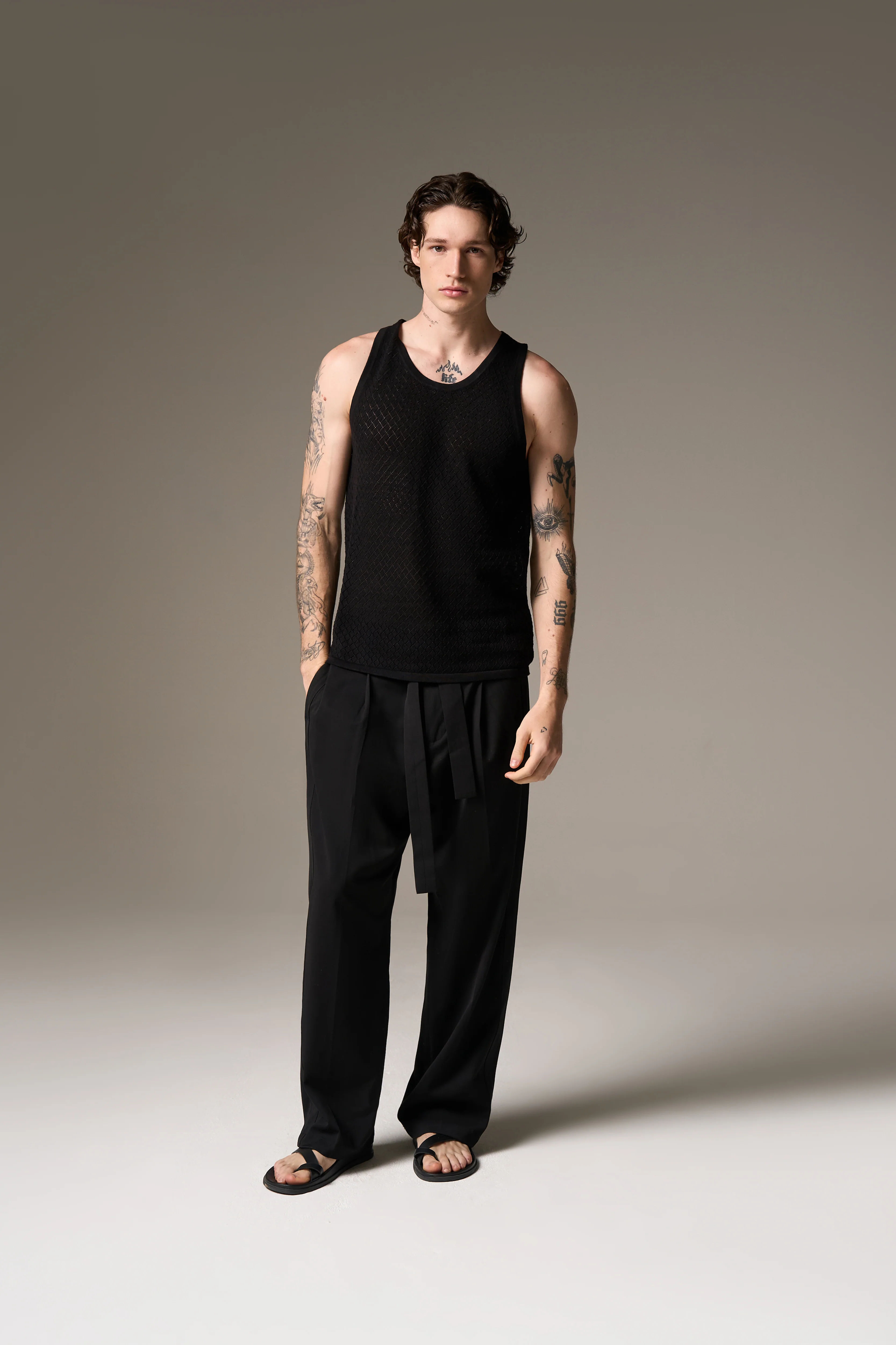 KNITTED VEST - BLACK - Image 9
