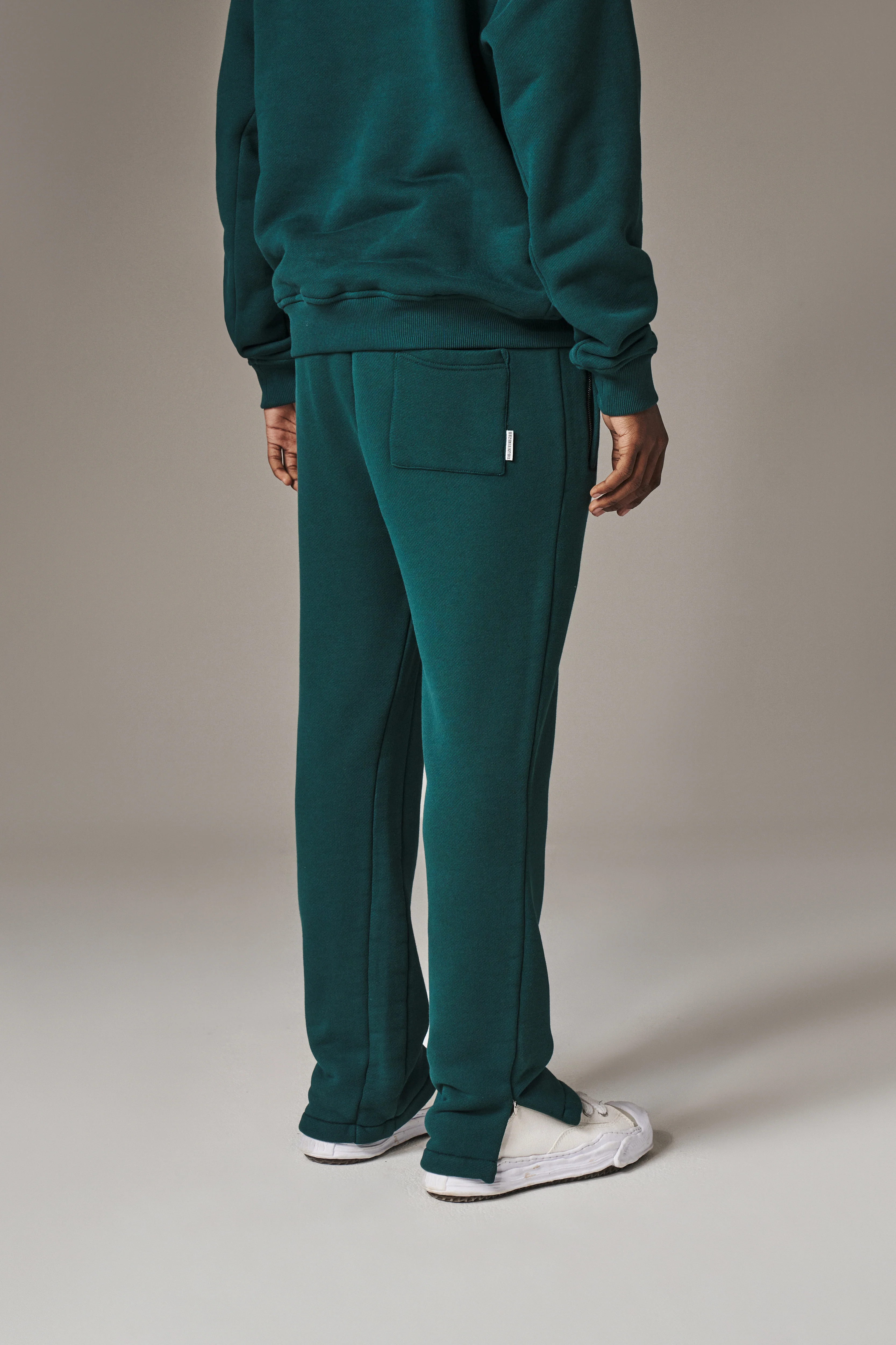 LAUNDERED CLASSICS JOGGER - GREEN - Image 6