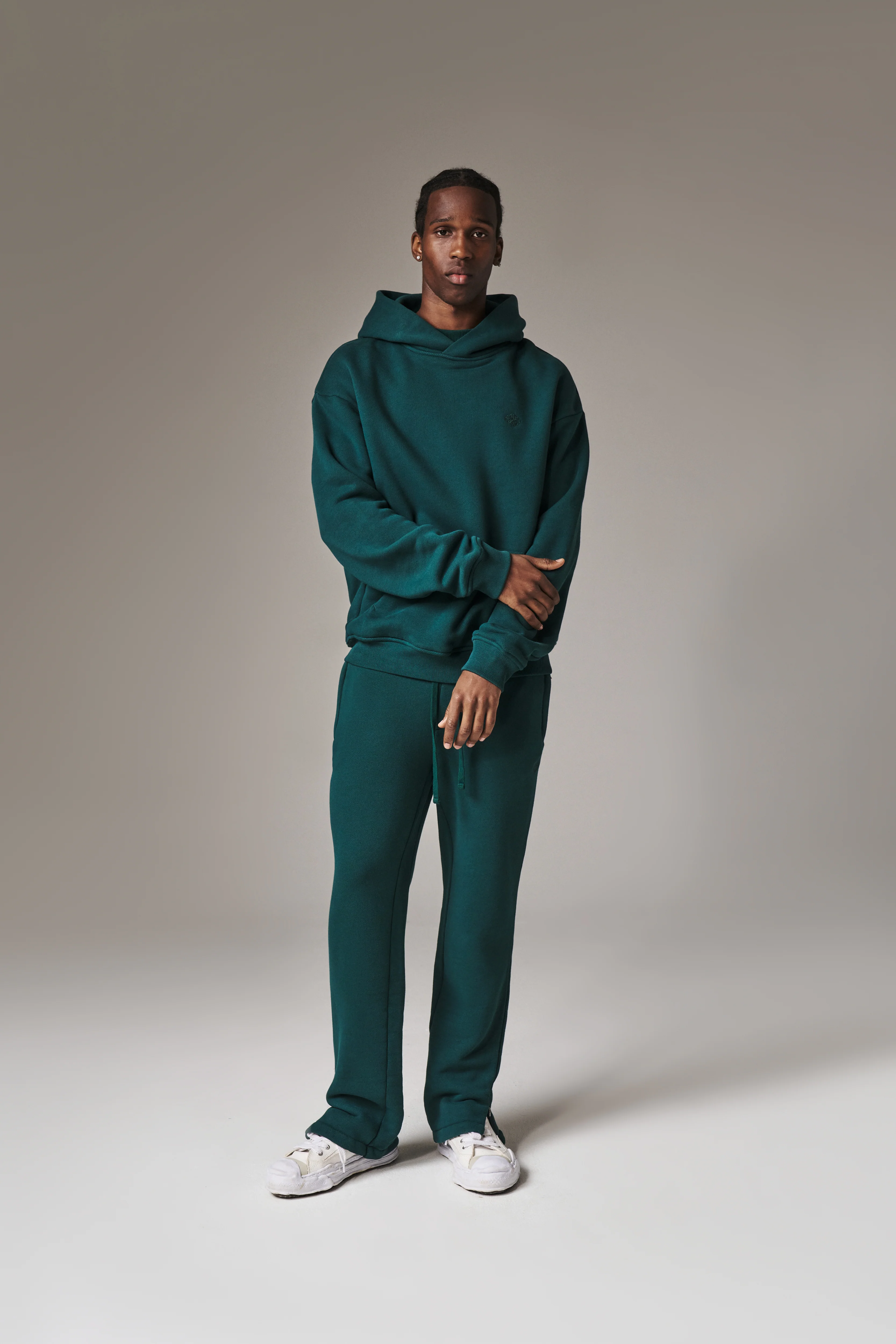 LAUNDERED CLASSICS JOGGER - GREEN - Image 7