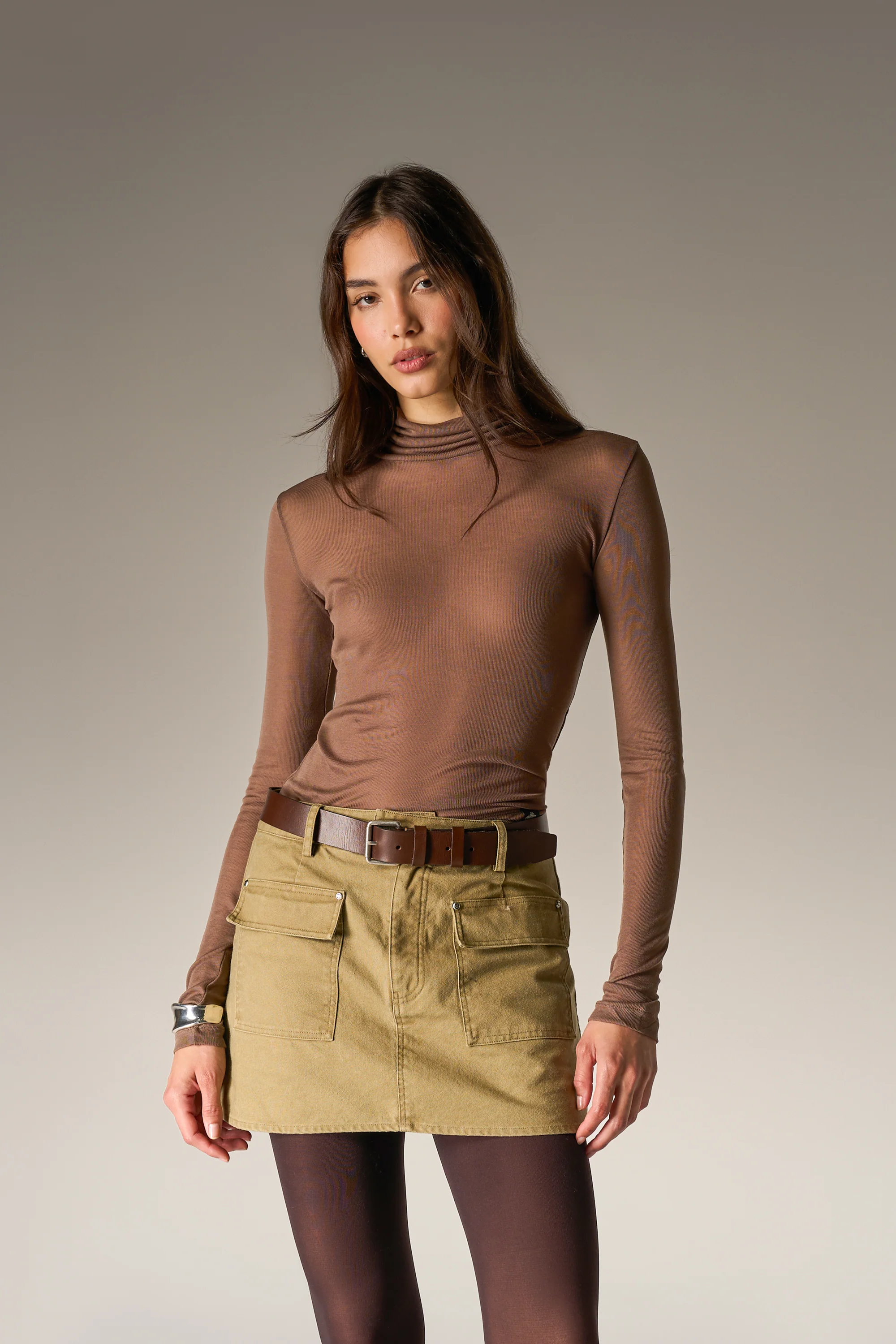 LIGHTWEIGHT ROLL NECK TOP - CHOCOLATE - Image 3