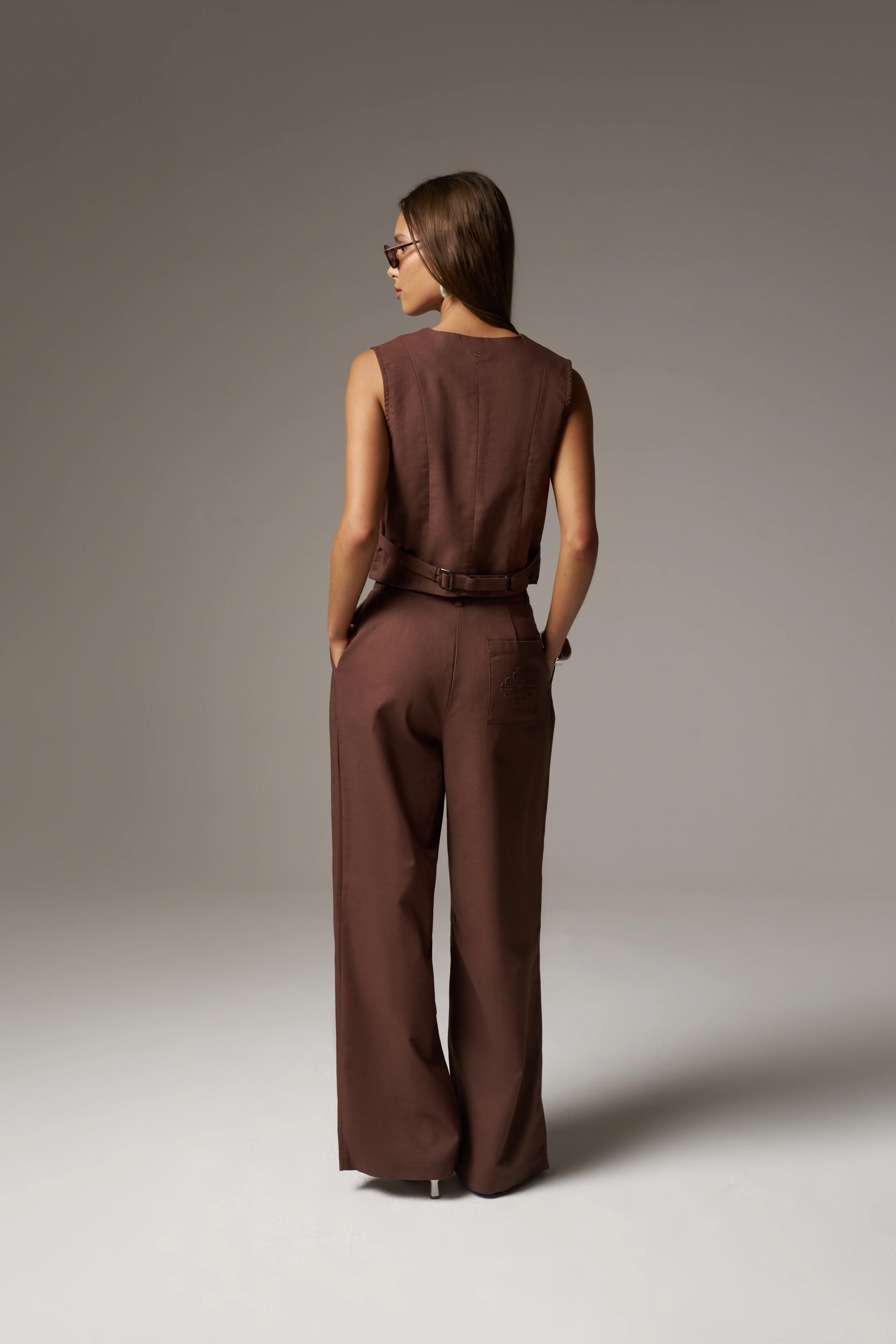 LINEN BLEND WAISTCOAT - CHOCOLATE - Image 8