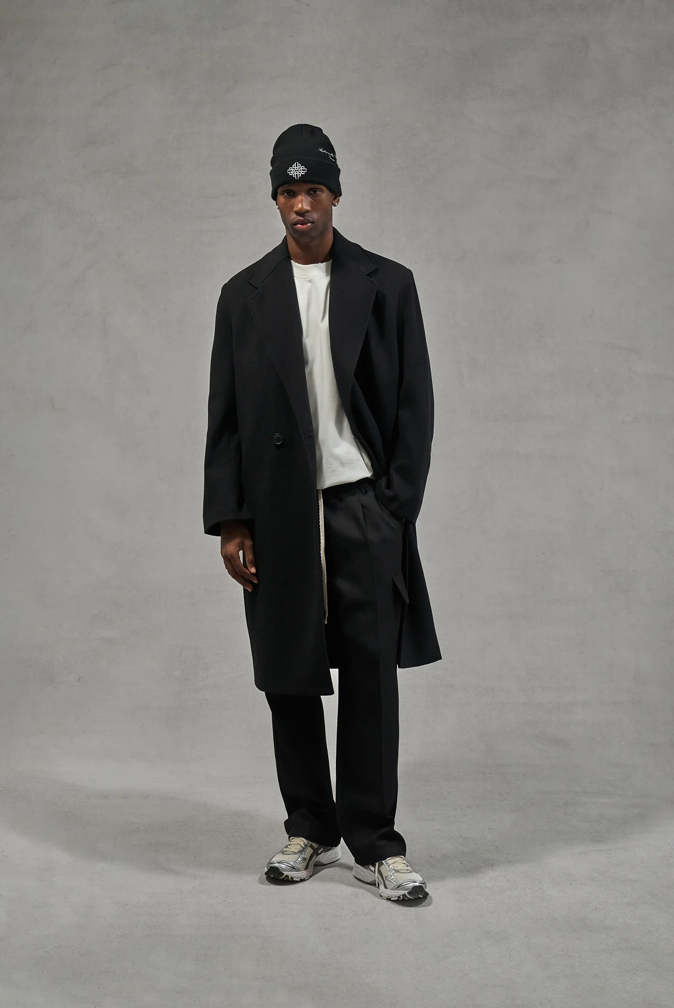 LONGLINE OVERCOAT - BLACK - Image 5