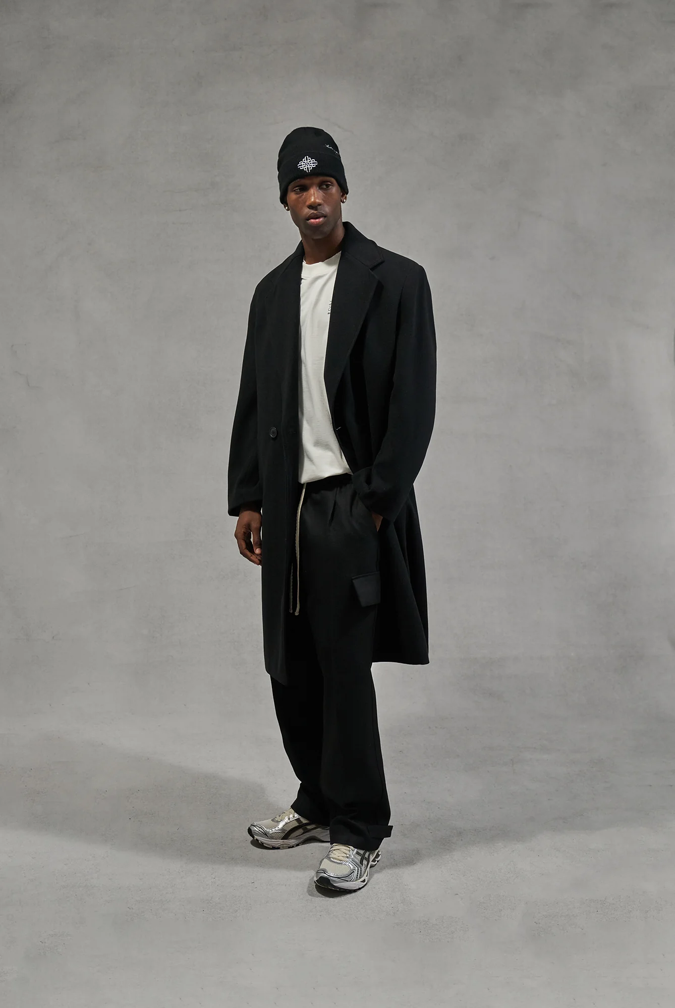 LONGLINE OVERCOAT - BLACK - Image 7