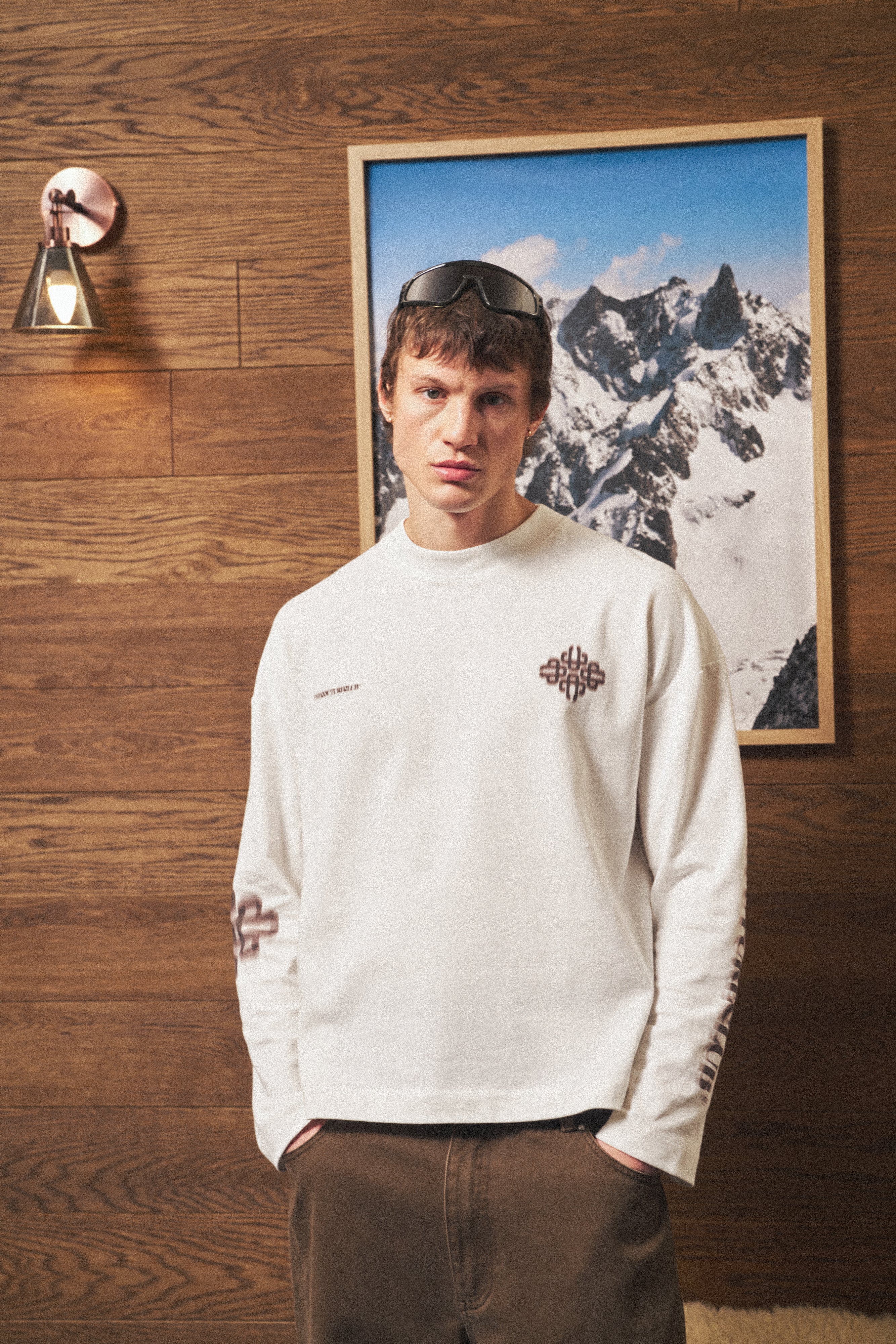 MOTION BLURRED LONG SLEEVE T-SHIRT - OFF WHITE - Image 2