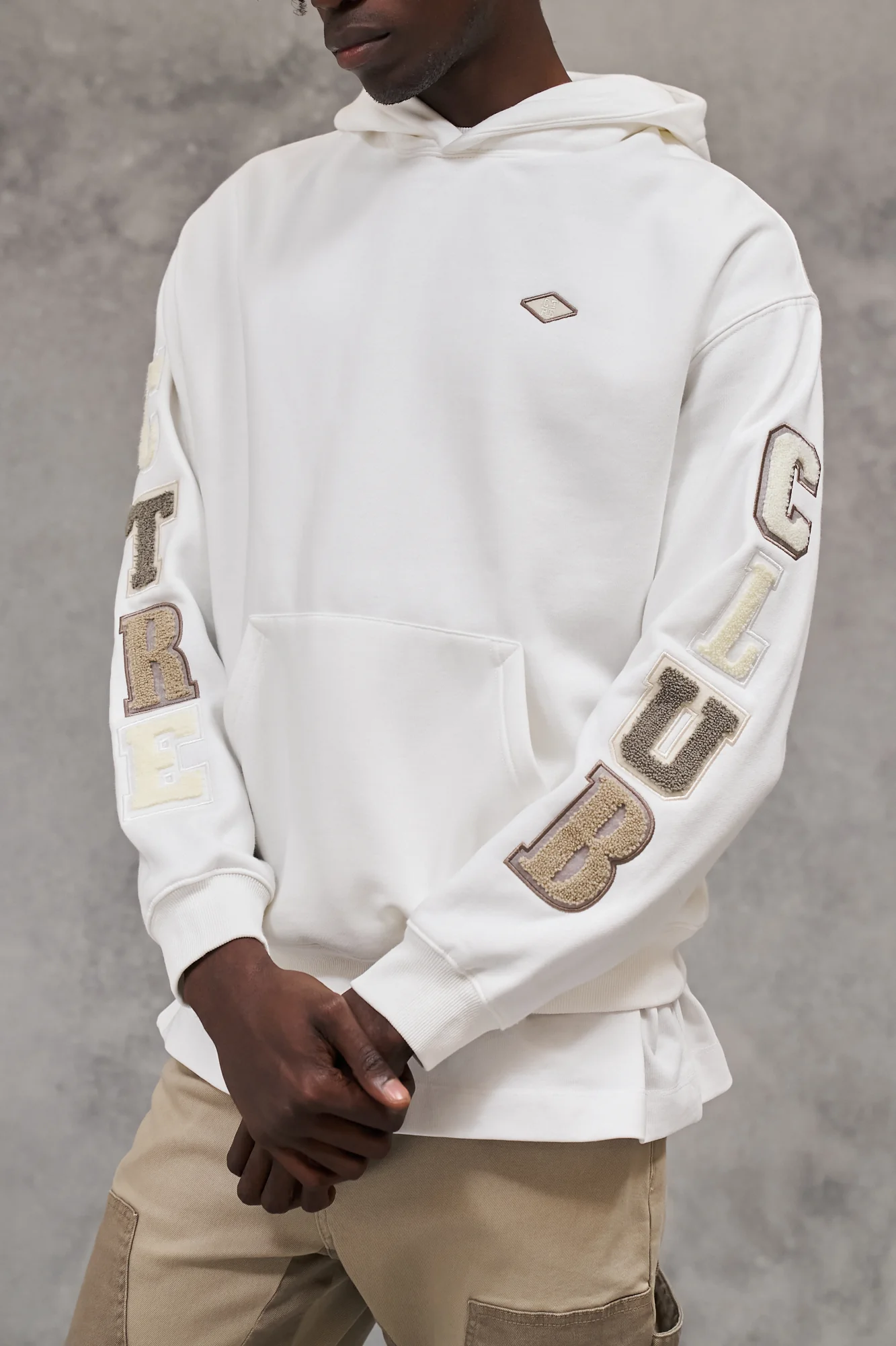 MULTIBADGE CHENILLE HOODIE - OFF WHITE - Image 5