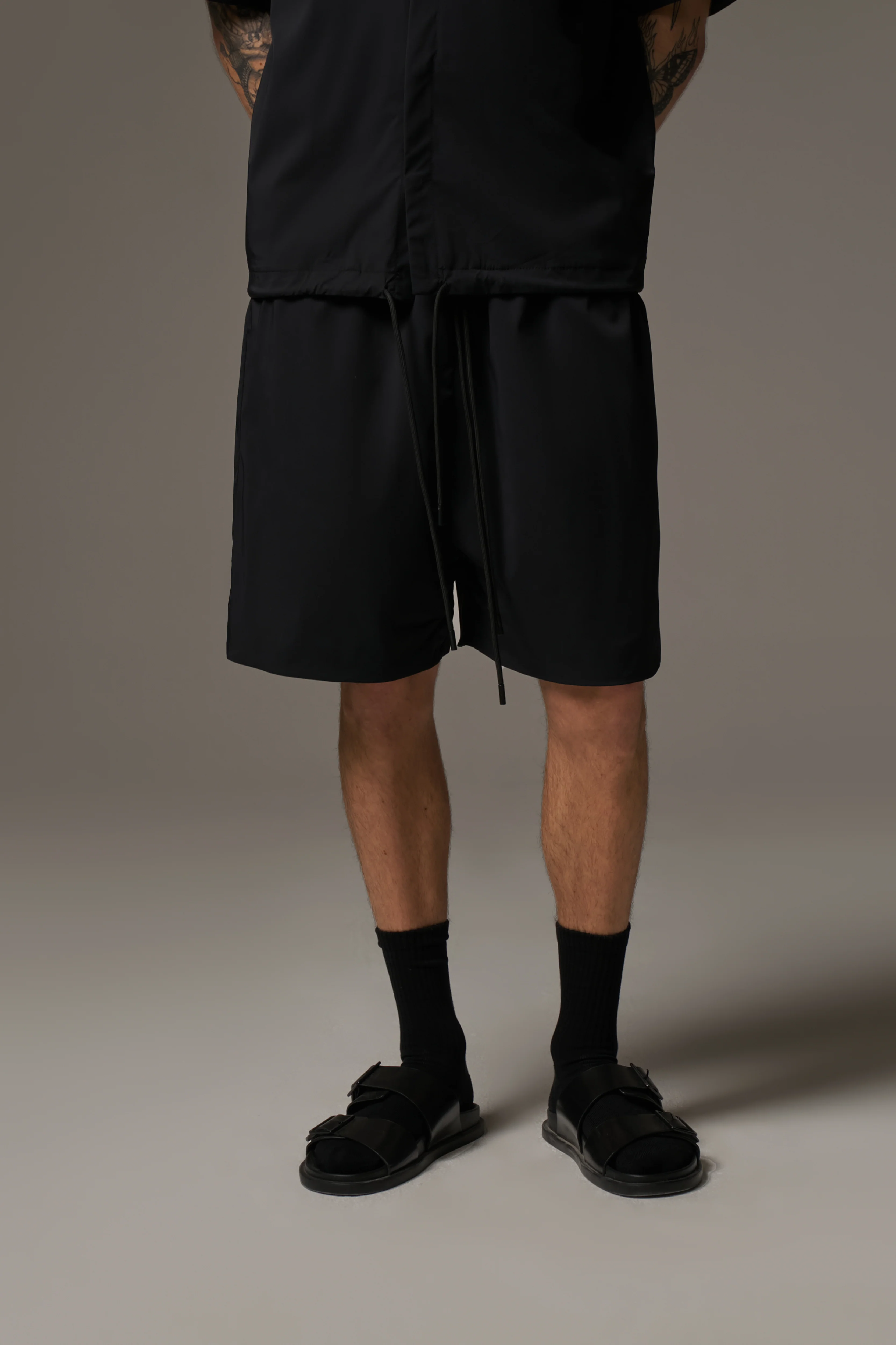 NYLON DRAWCORD SHORTS - BLACK - Image 4