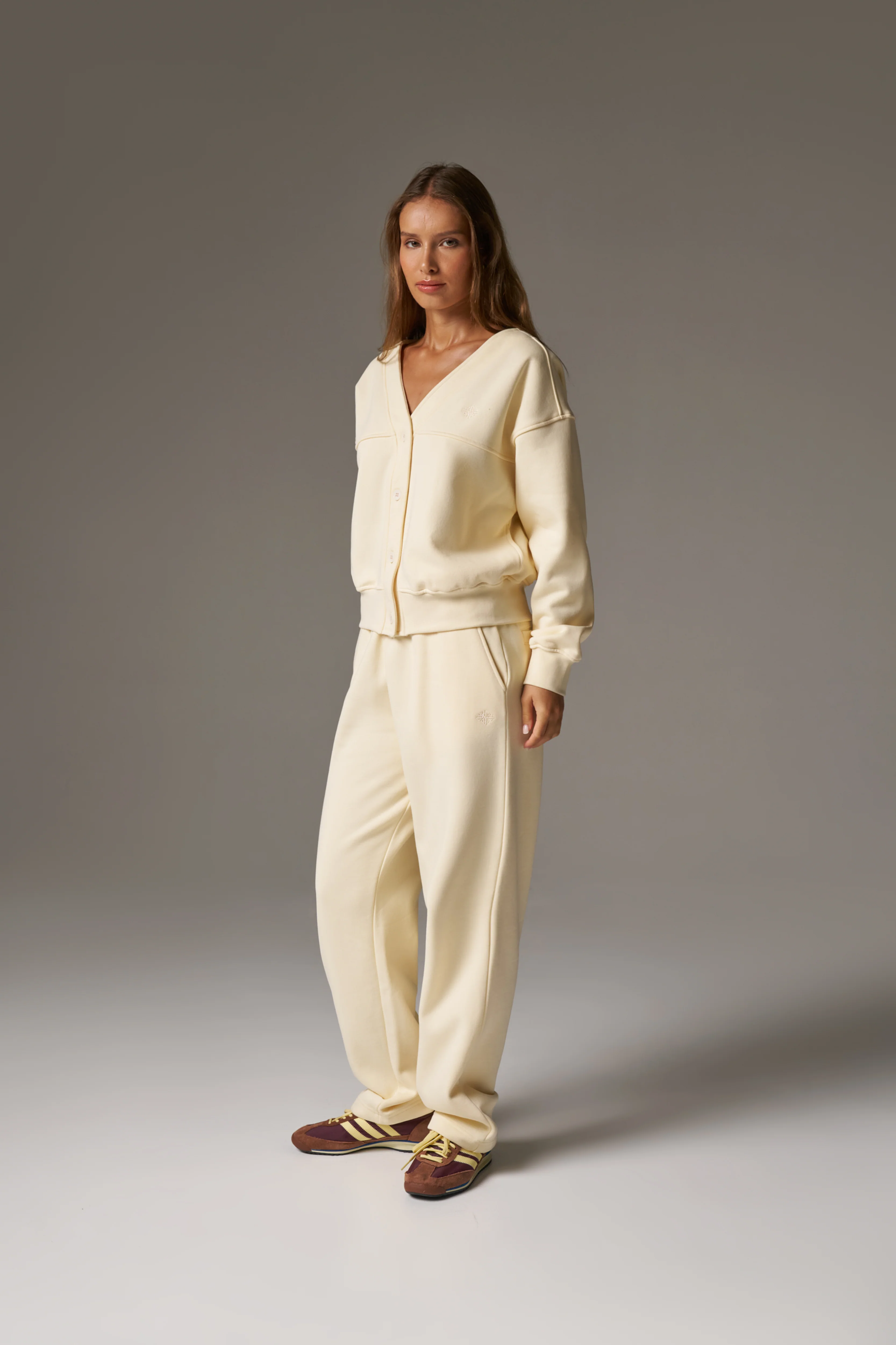 OVERSIZED JERSEY CARDIGAN - BUTTERMILK - Image 4