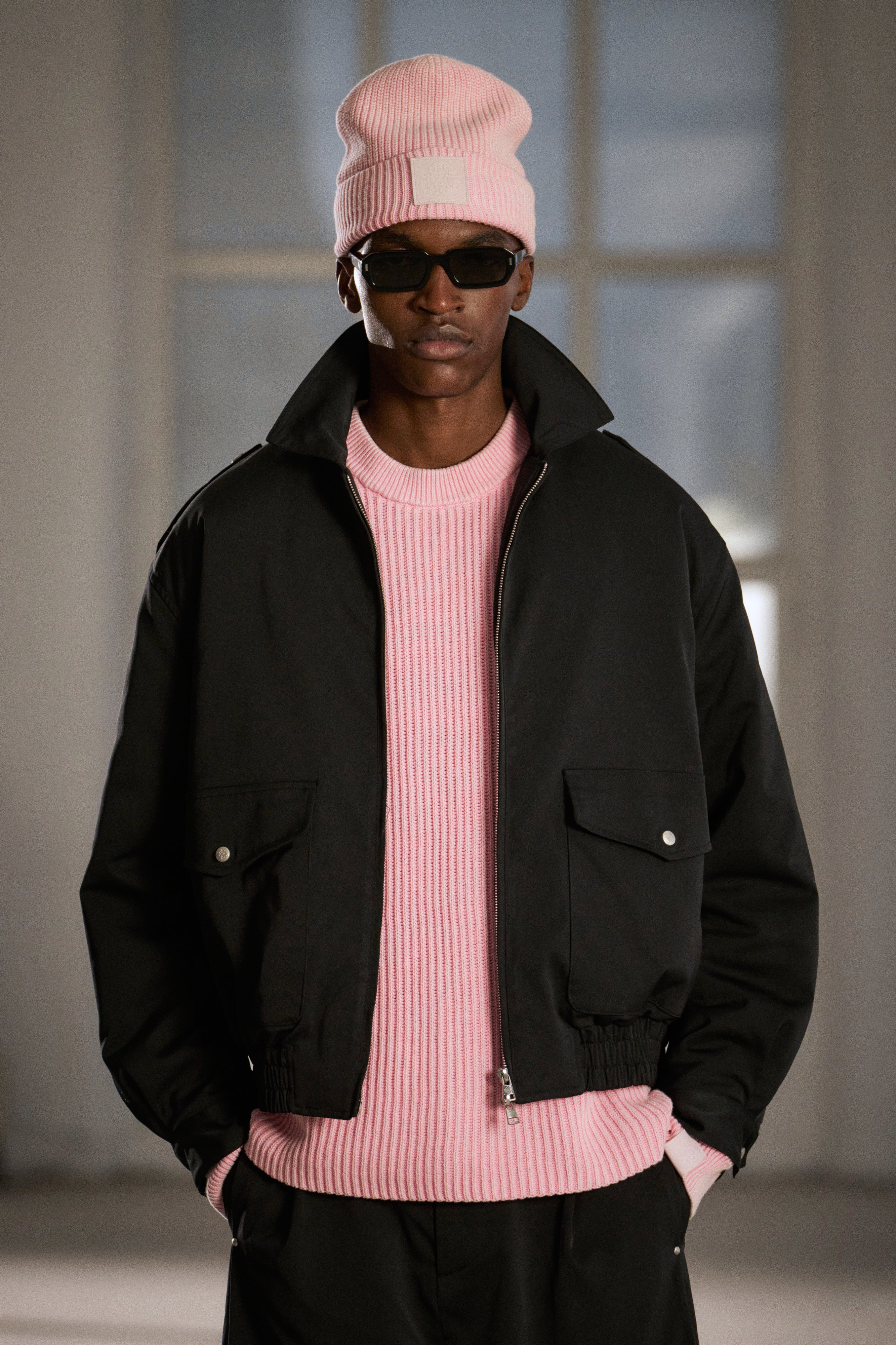 PADDED SMART FLIGHT BOMBER JACKET - BLACK - Image 2