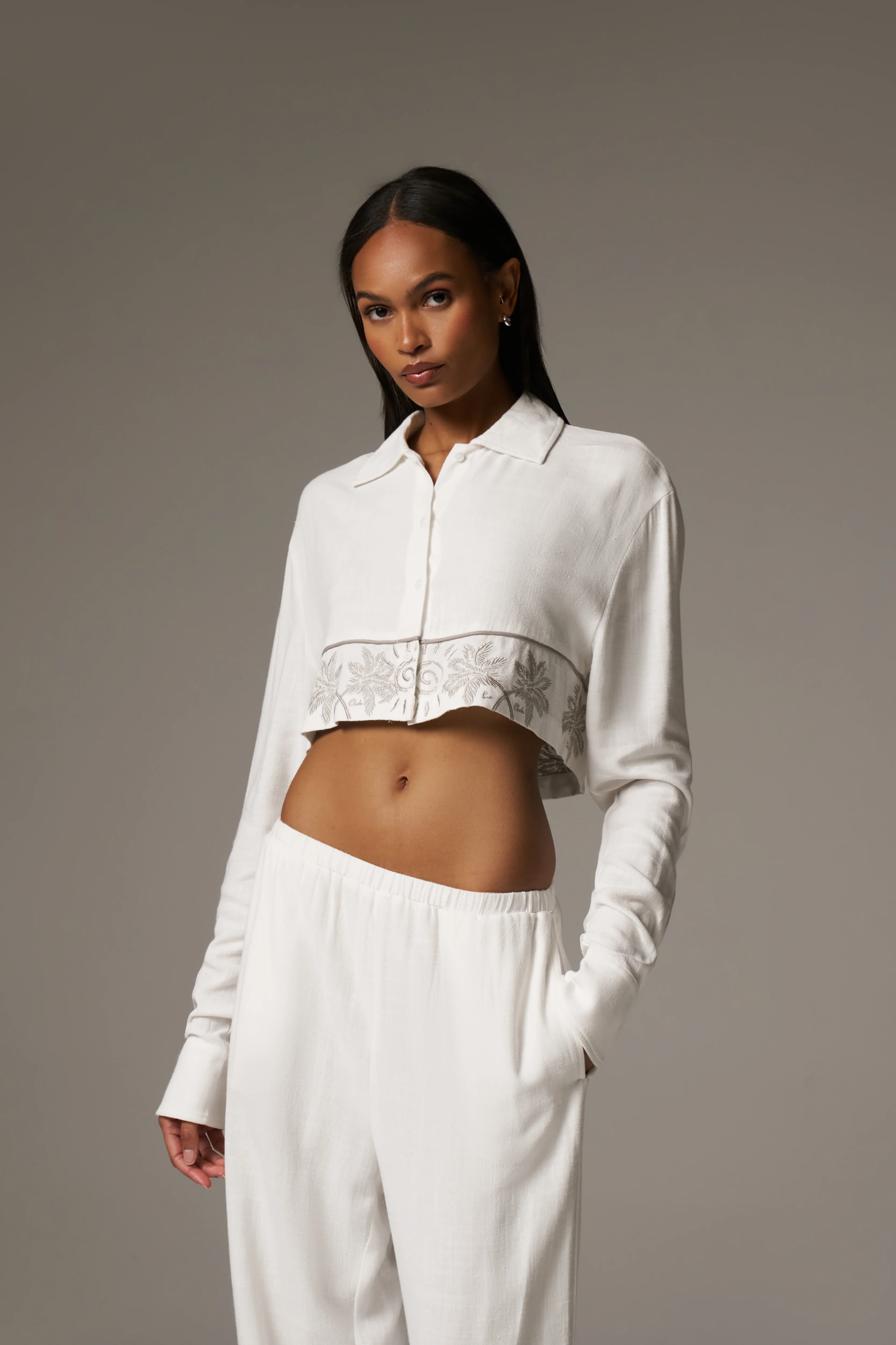 PALM EMBROIDERED CROPPED SHIRT - OFF WHITE - Image 4
