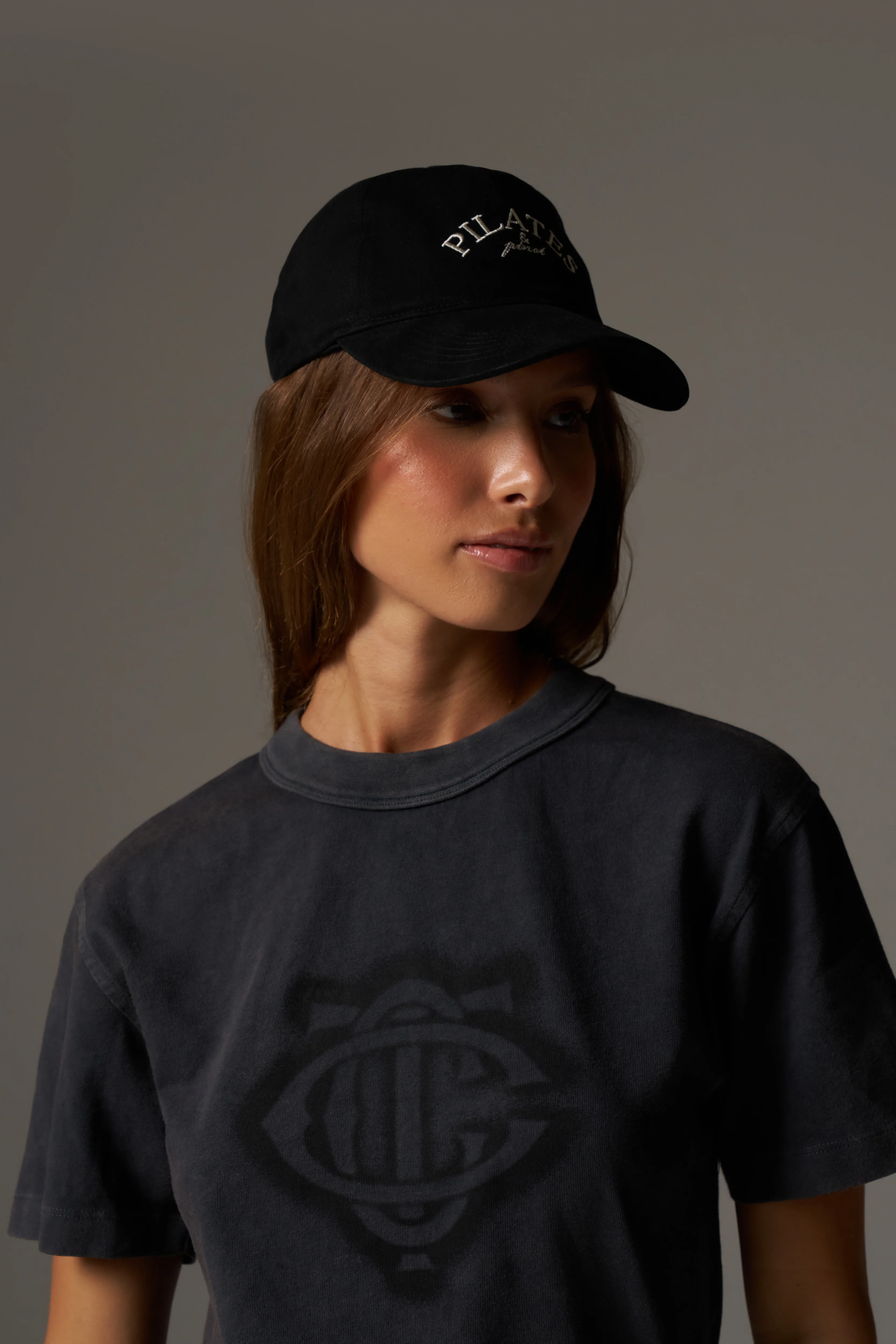 PILATES & PINOT CAP - BLACK - Image 5