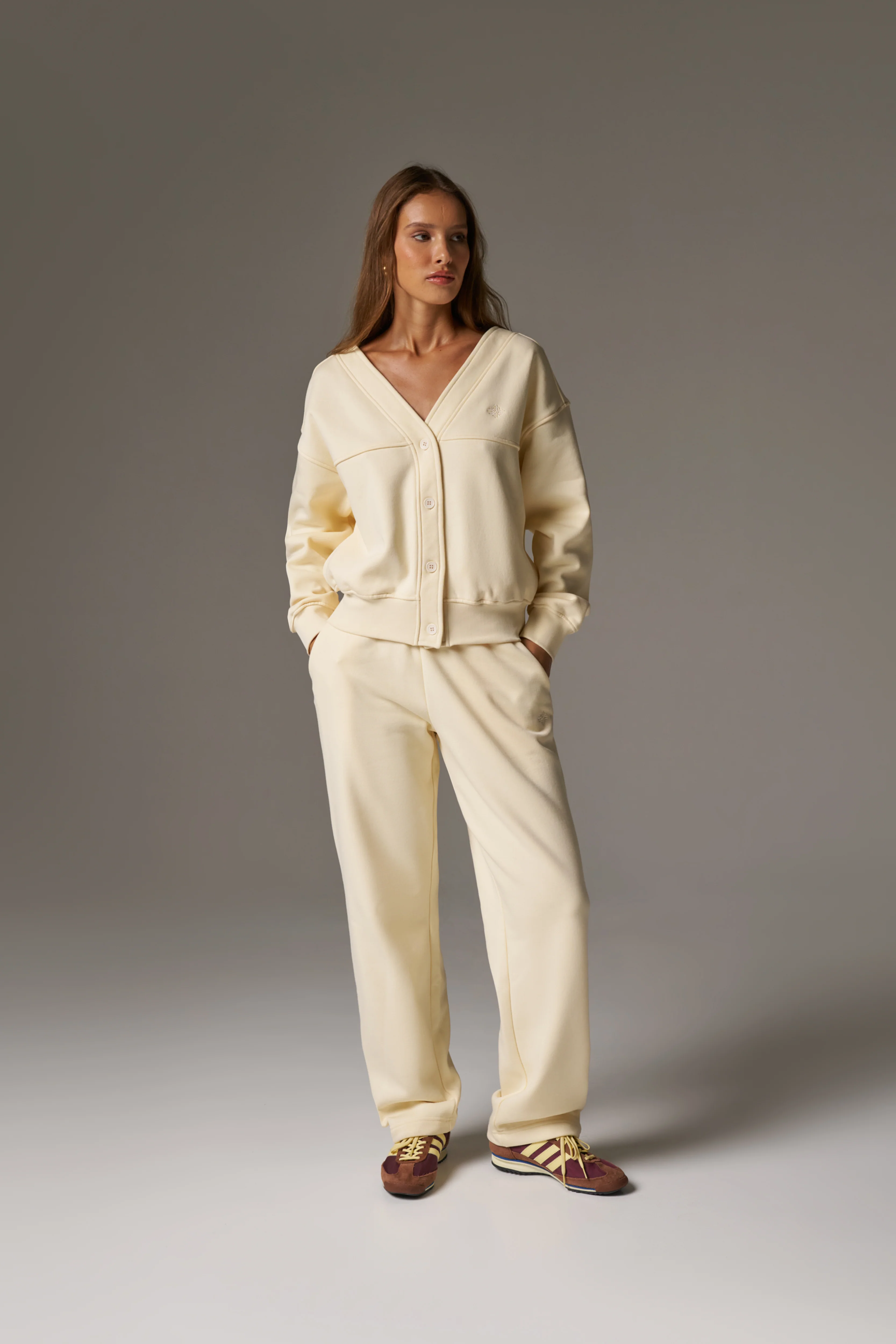 RELAXED TAPERED LEG JOGGERS - BUTTERMILK - Image 8