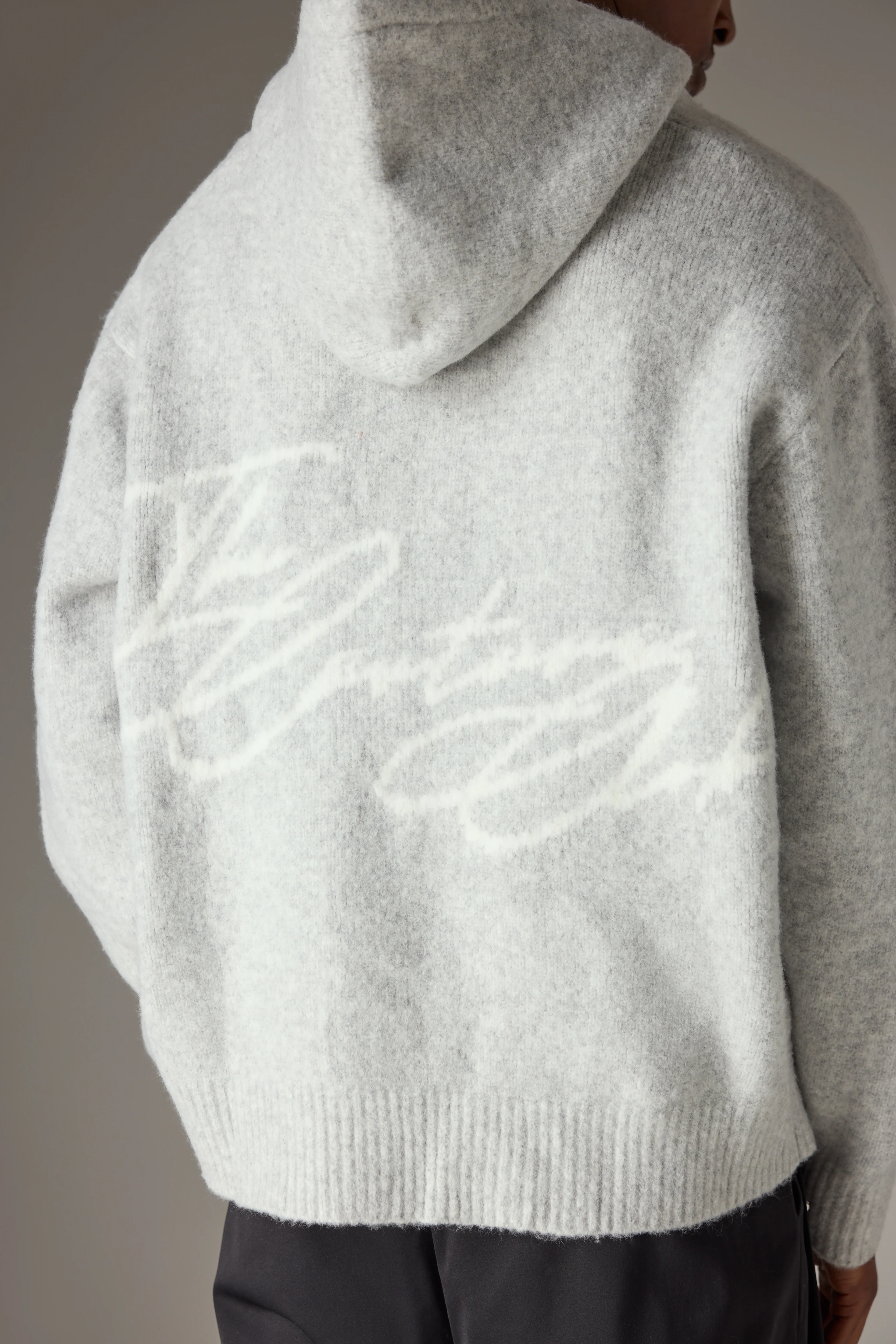 SCRIPT LOGO GRAPHIC KNITTED HOODIE - GREY MARL - Image 6