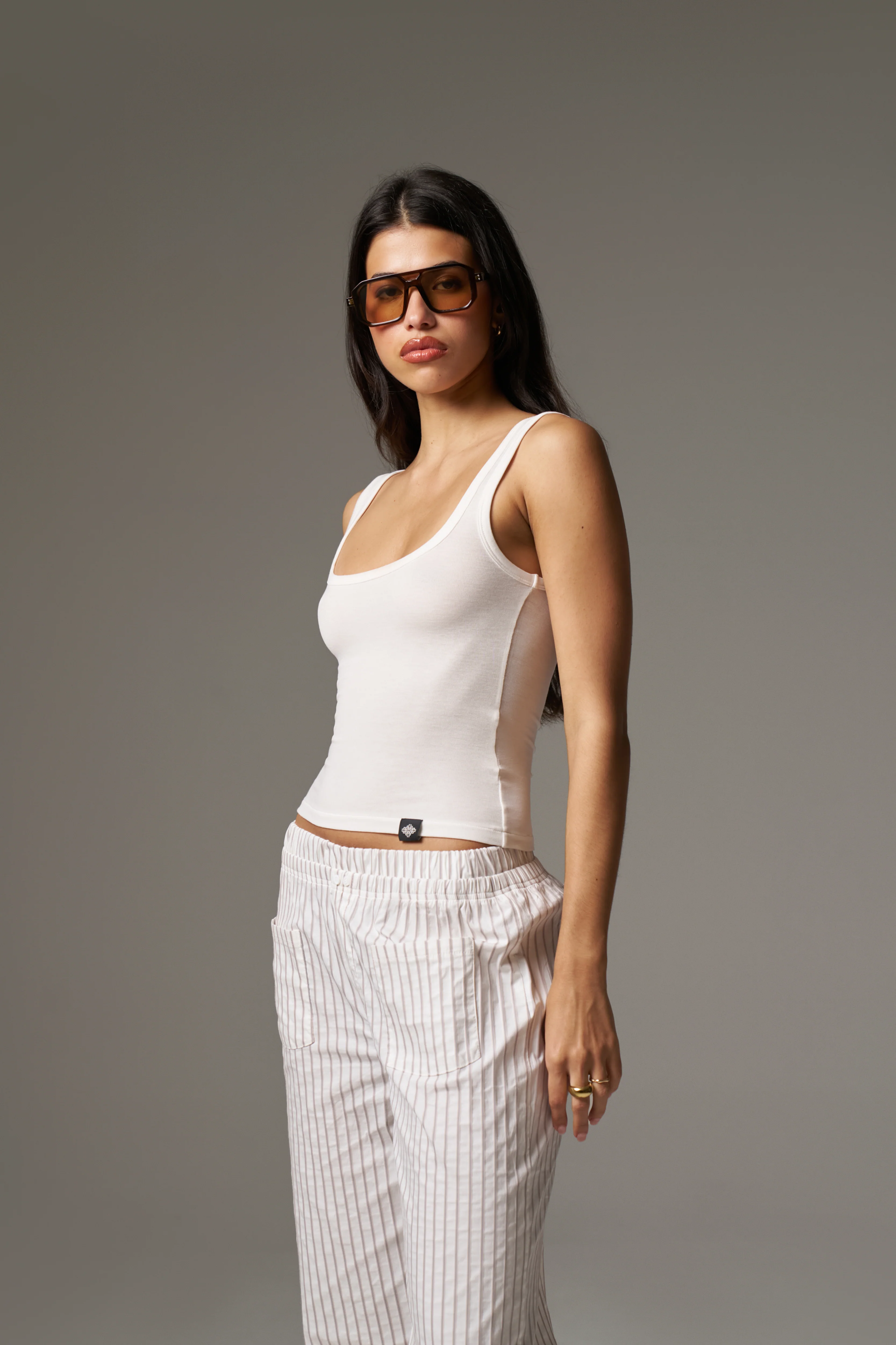 SLUB EMBLEM LABEL VEST TOP - WHITE - Image 7