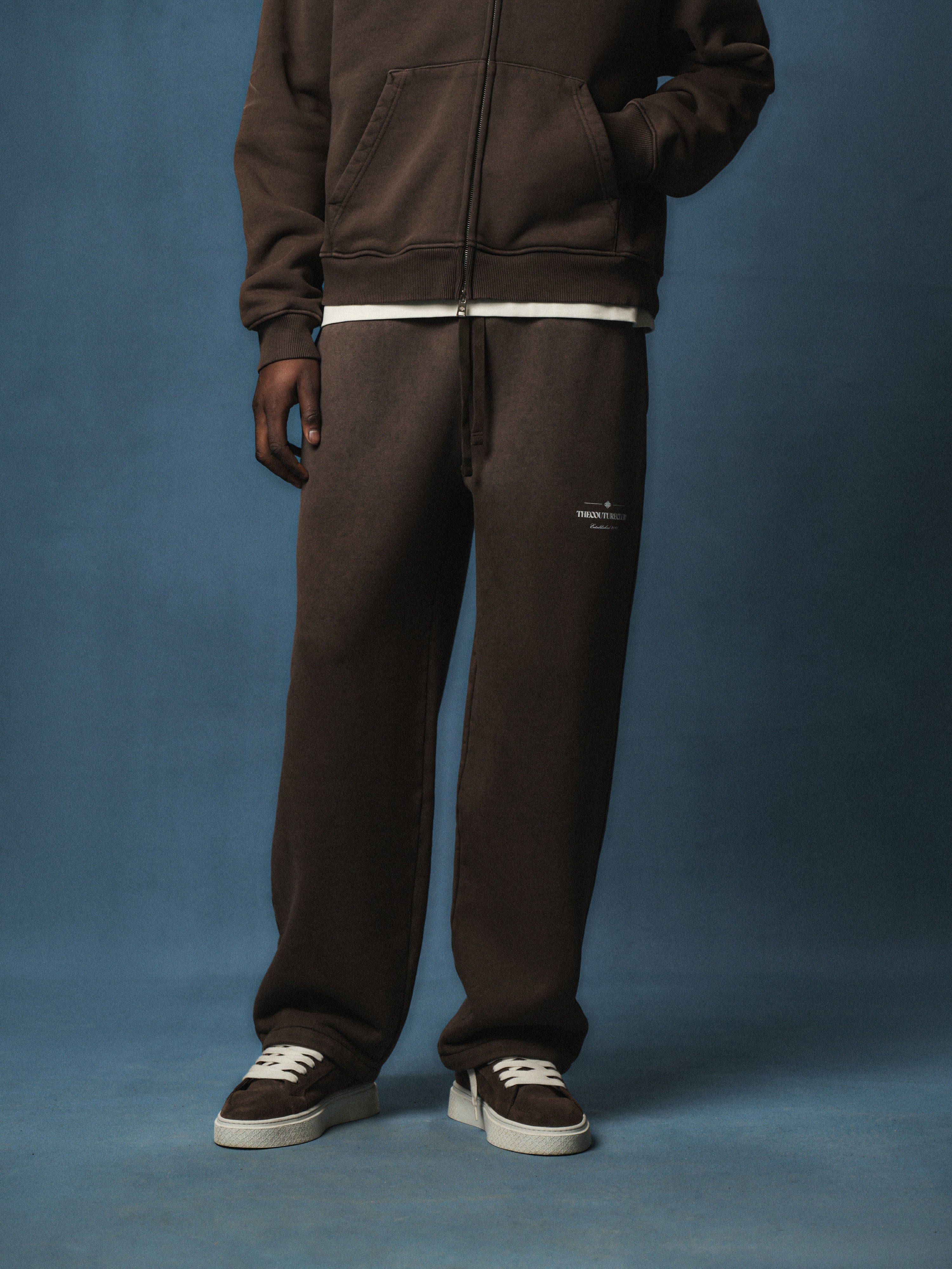 SPRAY WASH COPYRIGHT MULTI GRAPHIC JOGGERS - BROWN - Image 4