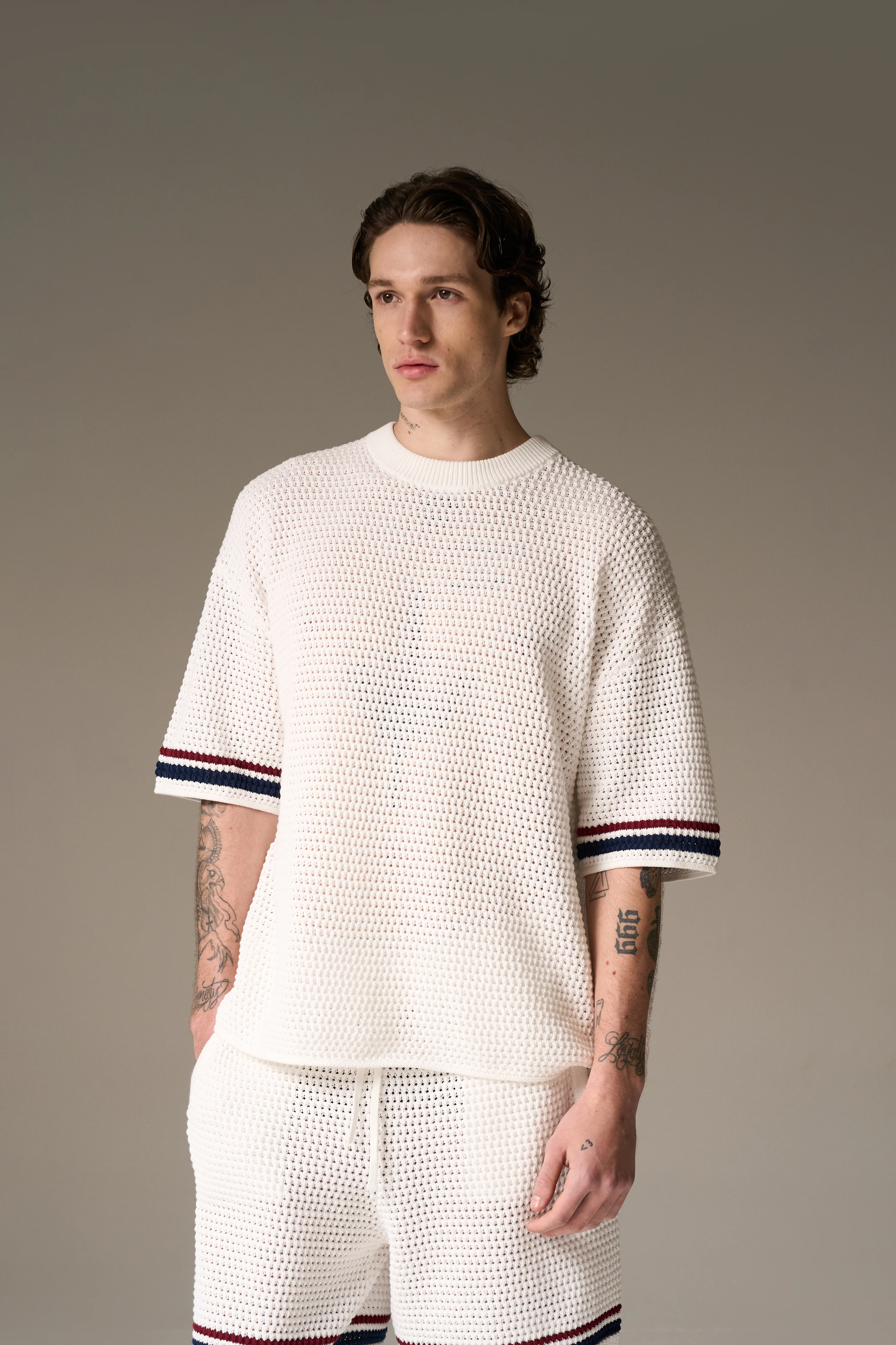 STRIPE CROCHET KNIT T-SHIRT - BURGUNDY - Image 4