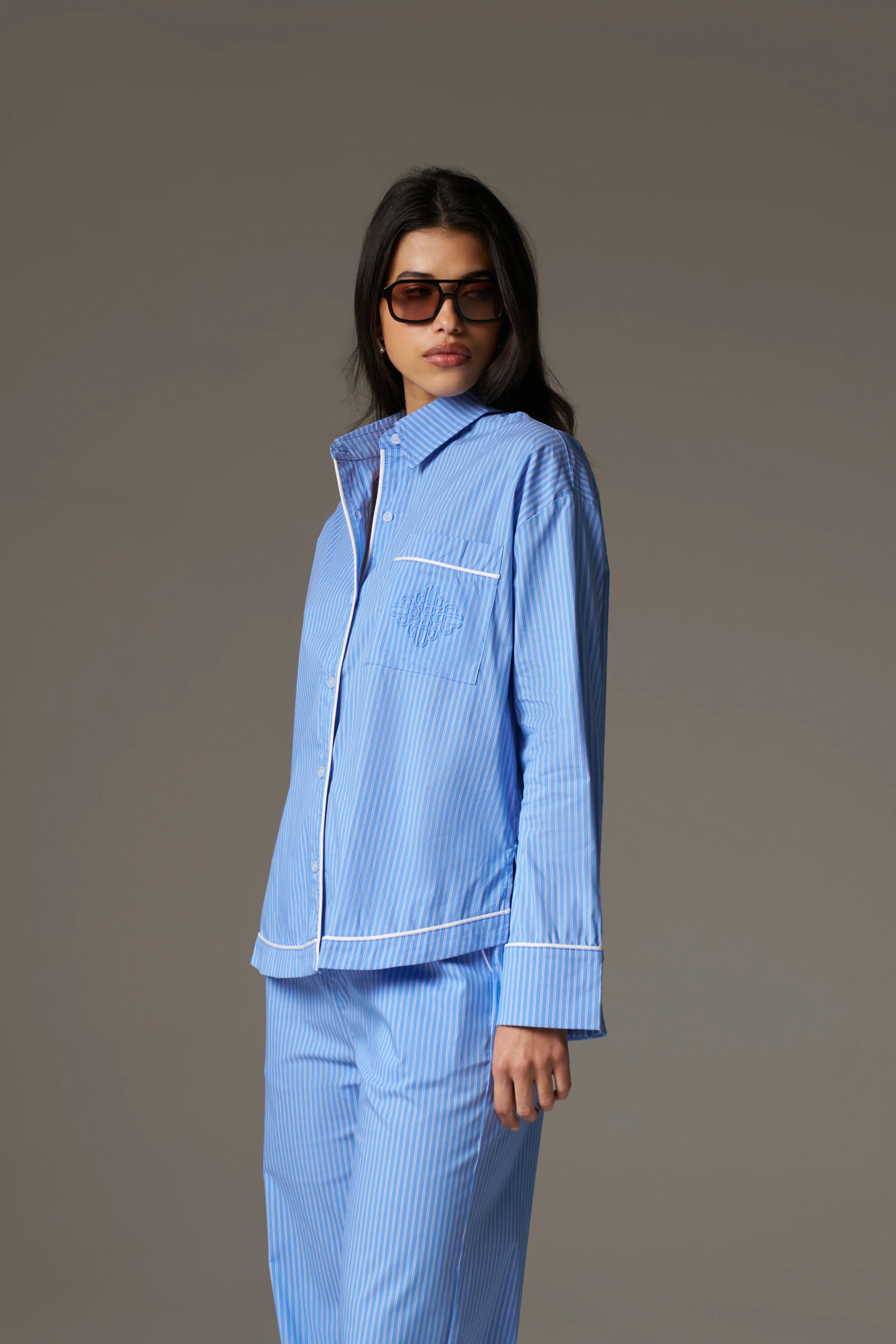STRIPE PIPED EMBLEM SHIRT - BLUE - Image 5