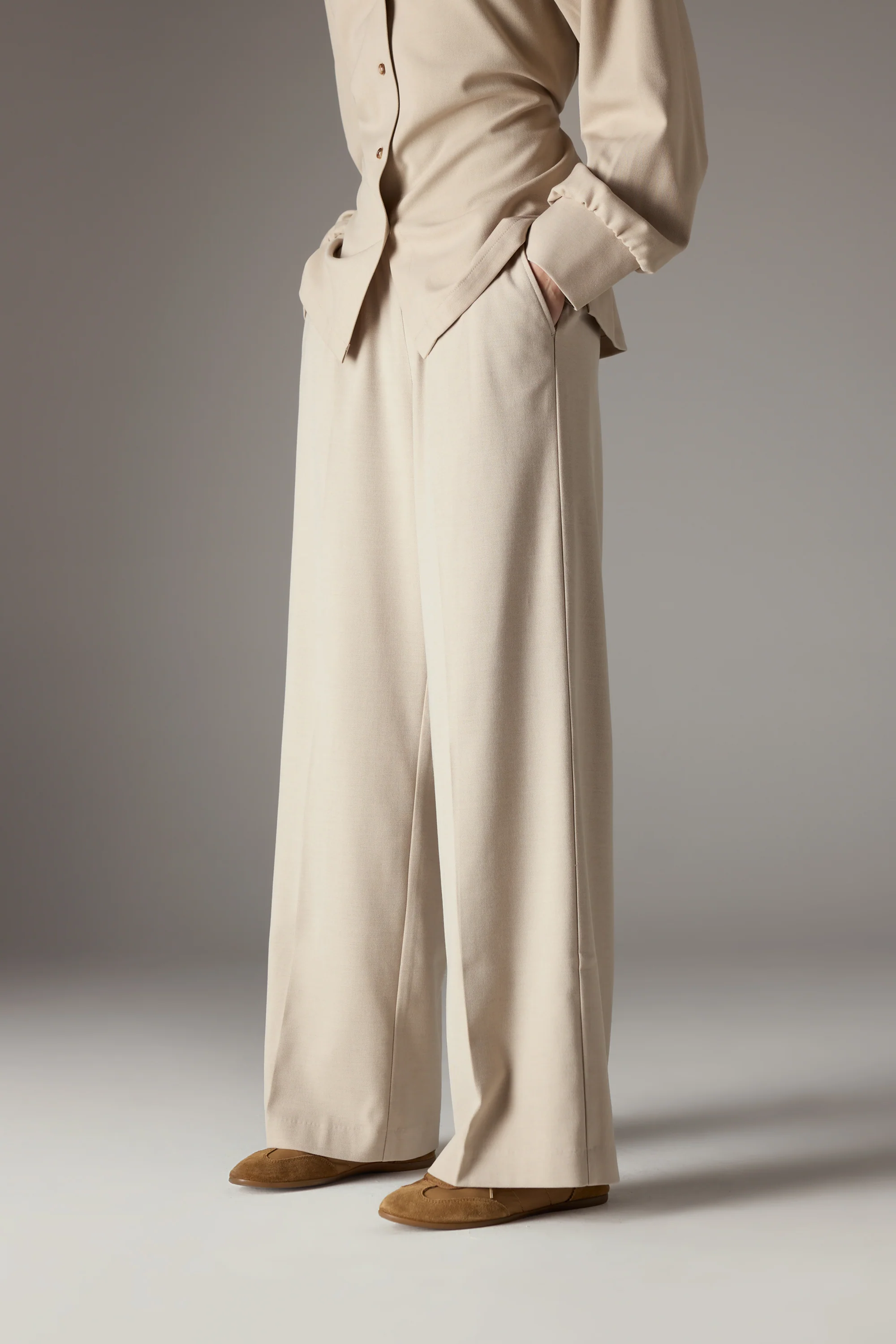 TAILORED WAISTBAND DETAIL TROUSERS - BEIGE - Image 2