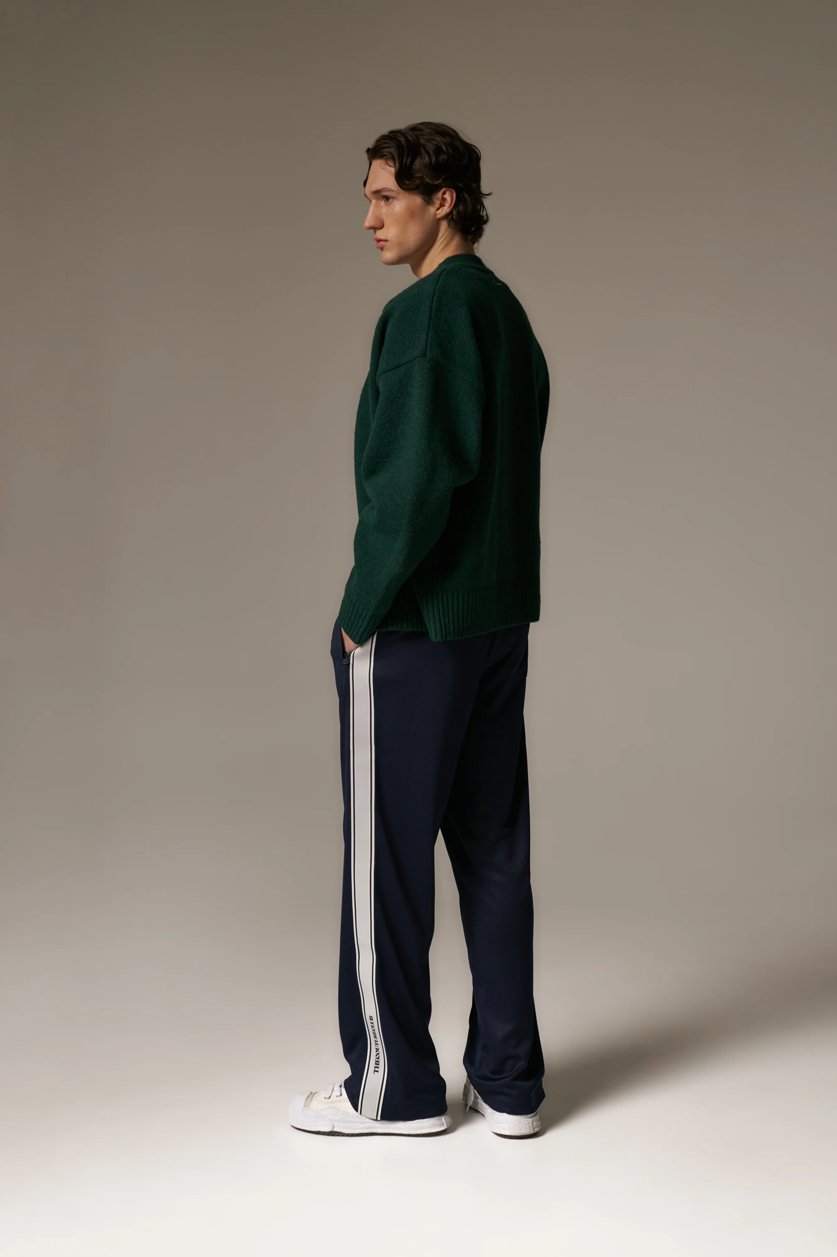 TAPE MESH JOGGER - NAVY - Image 7