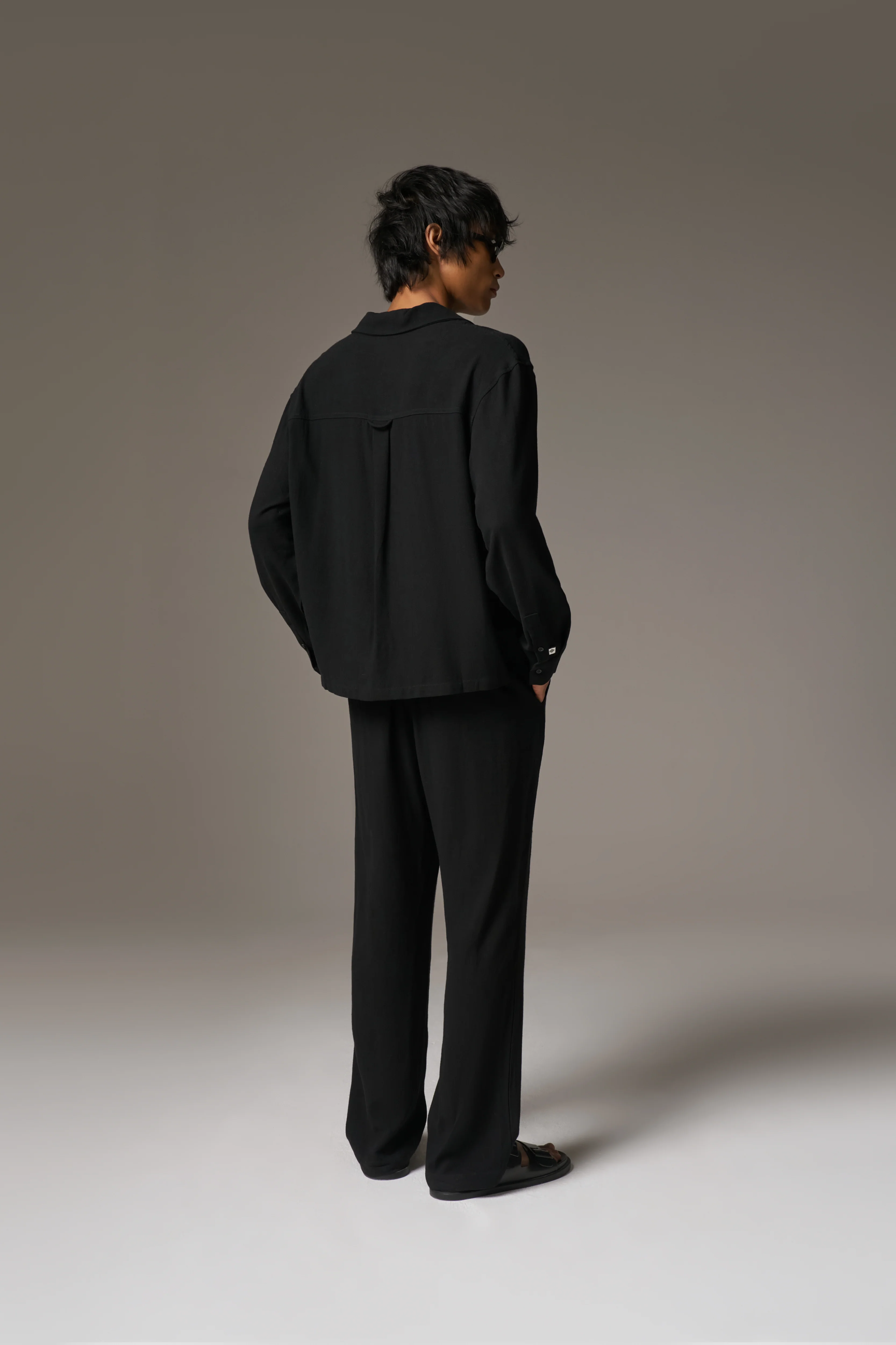 TEXTURED WOVEN SHIRT - BLACK - Image 7