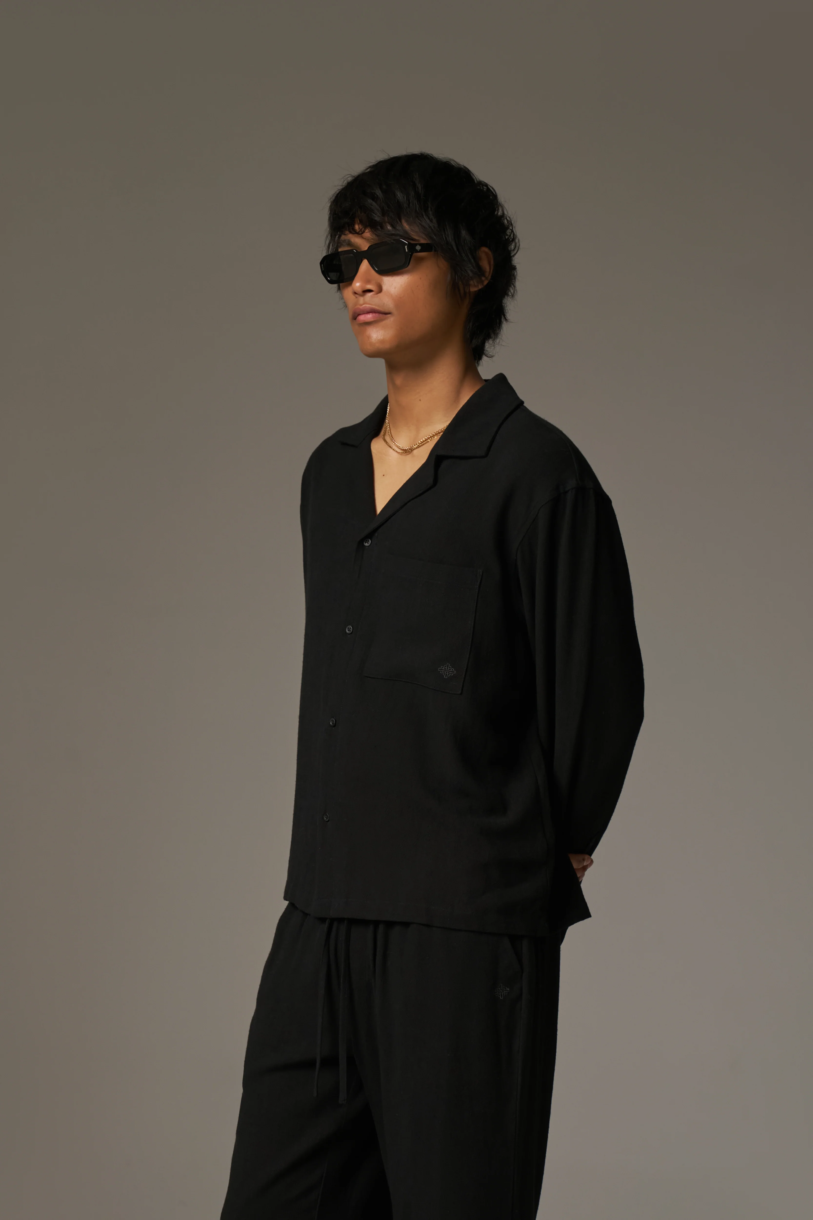 TEXTURED WOVEN SHIRT - BLACK - Image 9