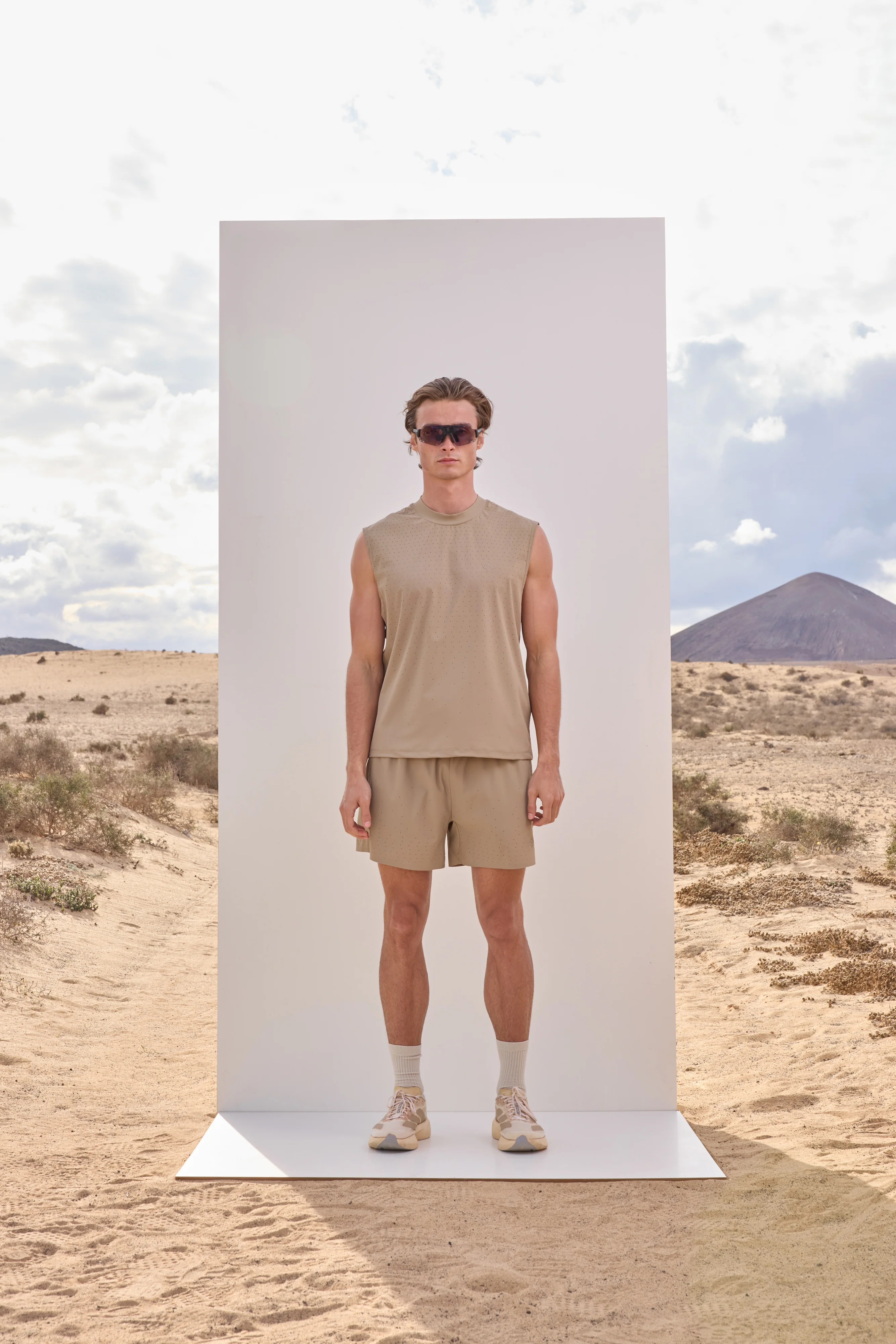 TRAINING SHORT - SAND - Image 3