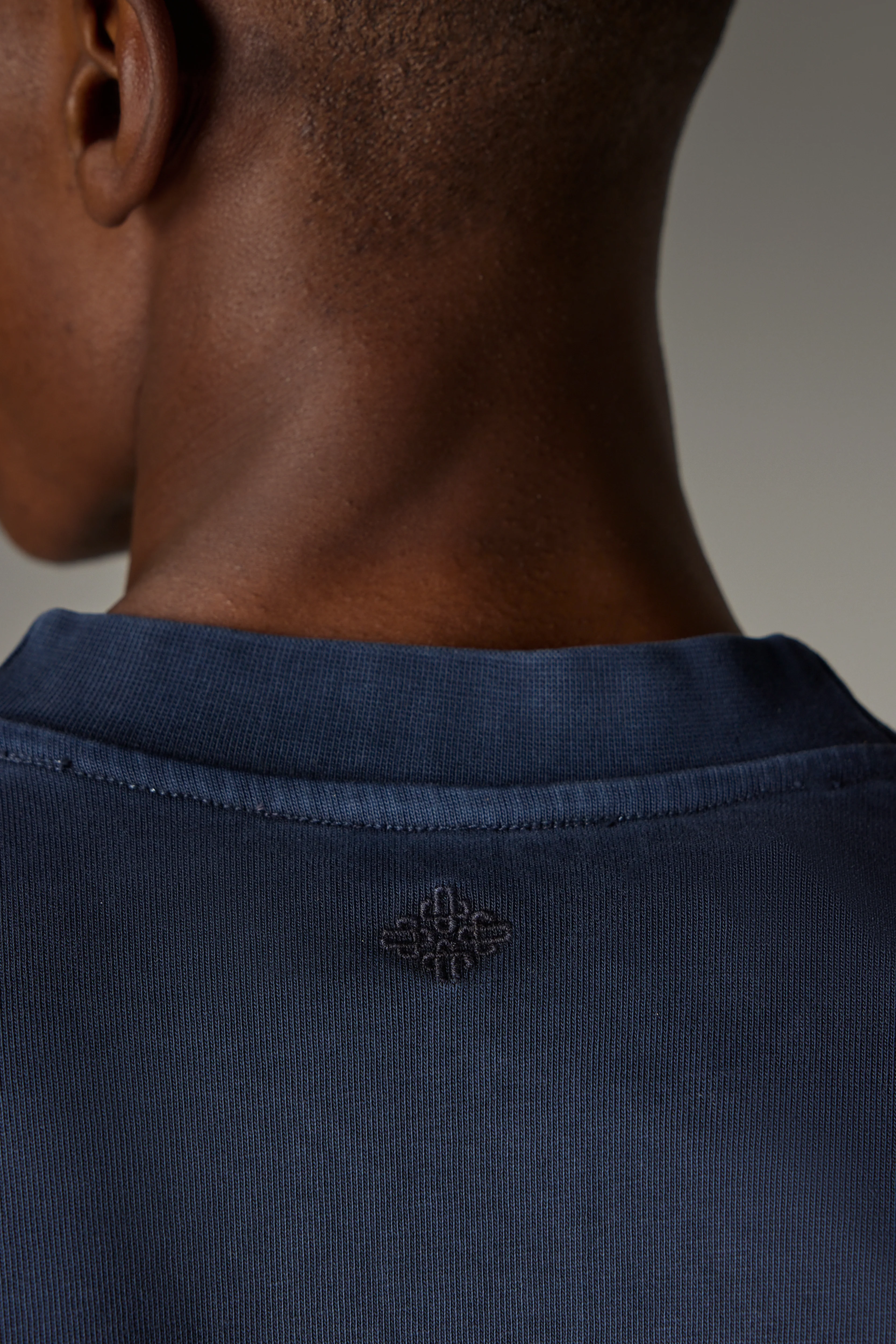 WASHED LONG SLEEVE T-SHIRT - NAVY - Image 4